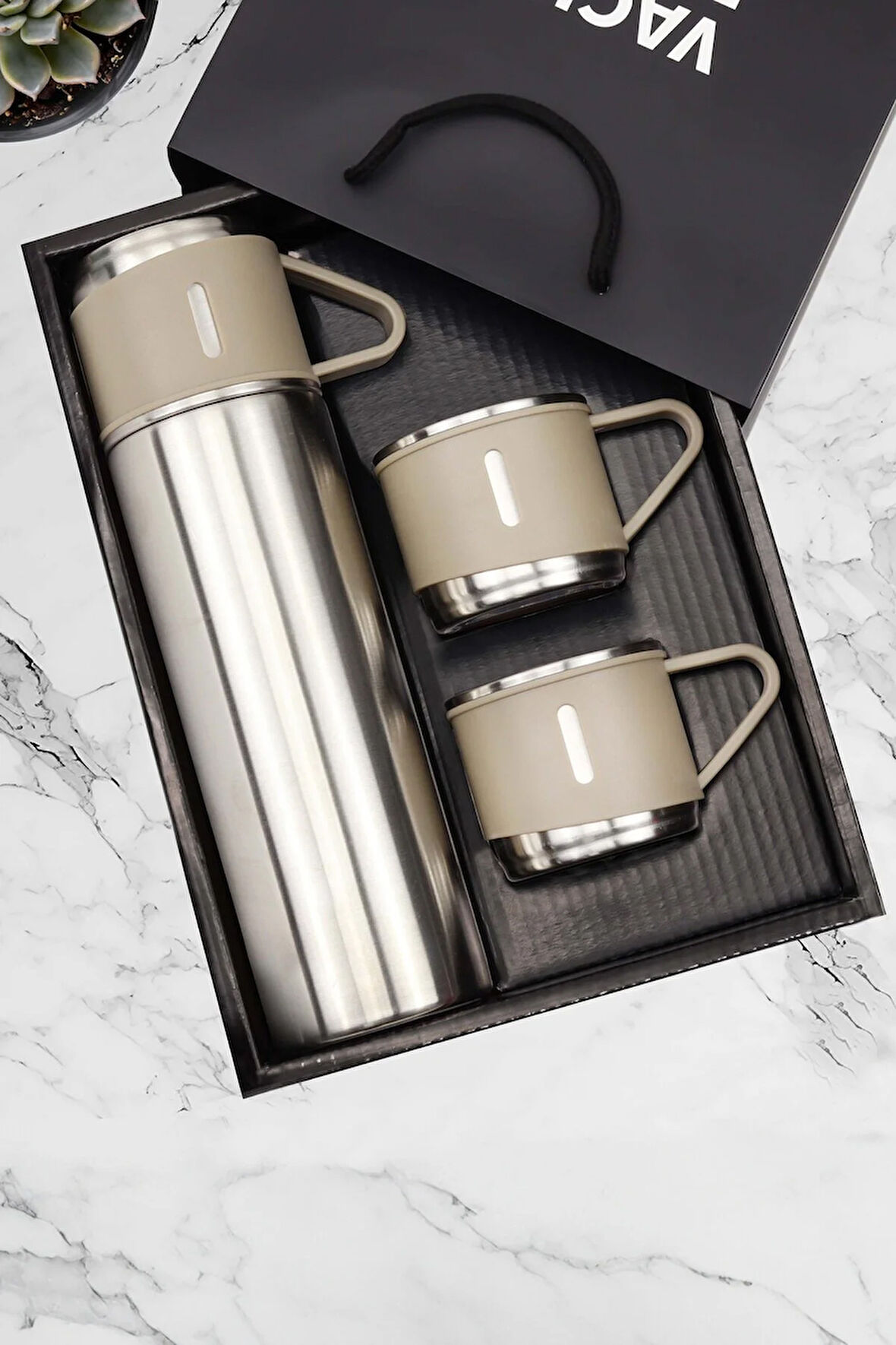 Özel Kutusunda 3 Bardaklı 500 ML Çelik Termos Seti