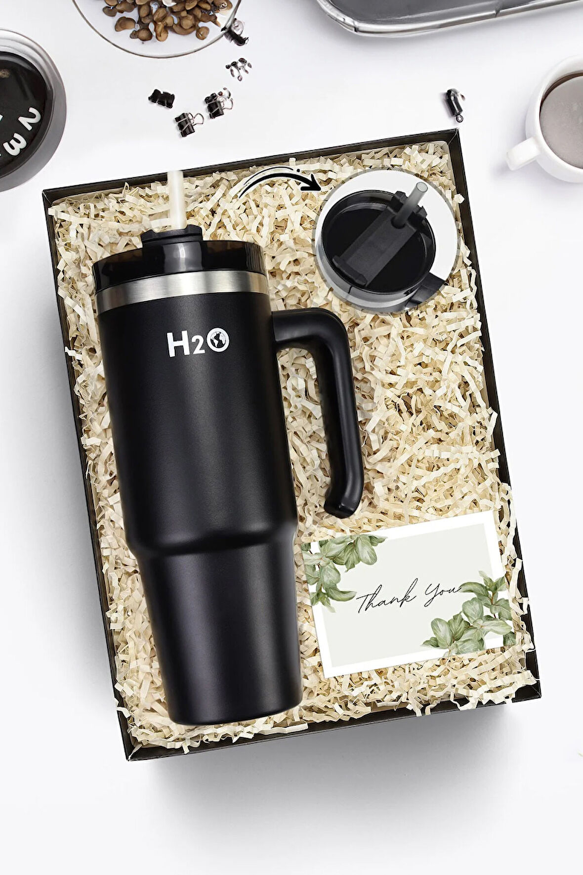 Özel Kutusunda Pipetli Kulplu 900ml Termos