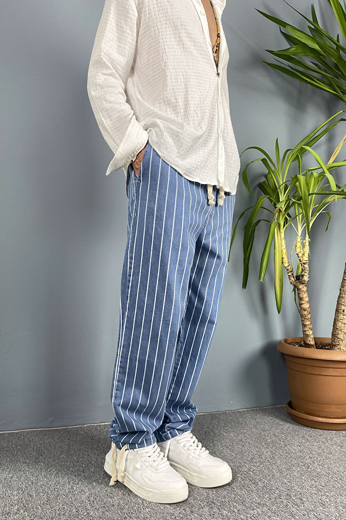 Paçası Bağcıklı Mavi Jean Jogger Rahat Kesim Kot Pantolon