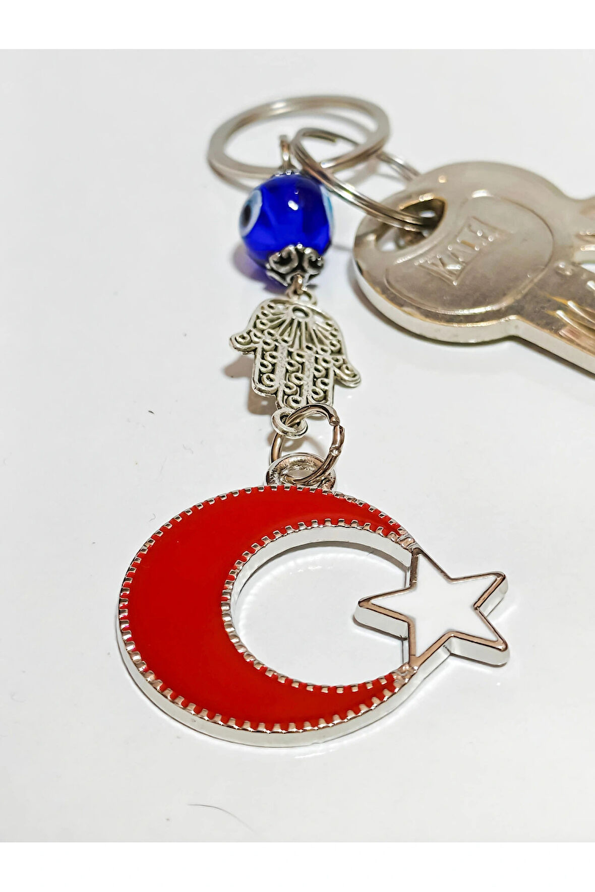 Metal Ay Yıldızlı Türk Bayraklı ve Metal Fatımanın Eli-Hamsalı Anahtarlık