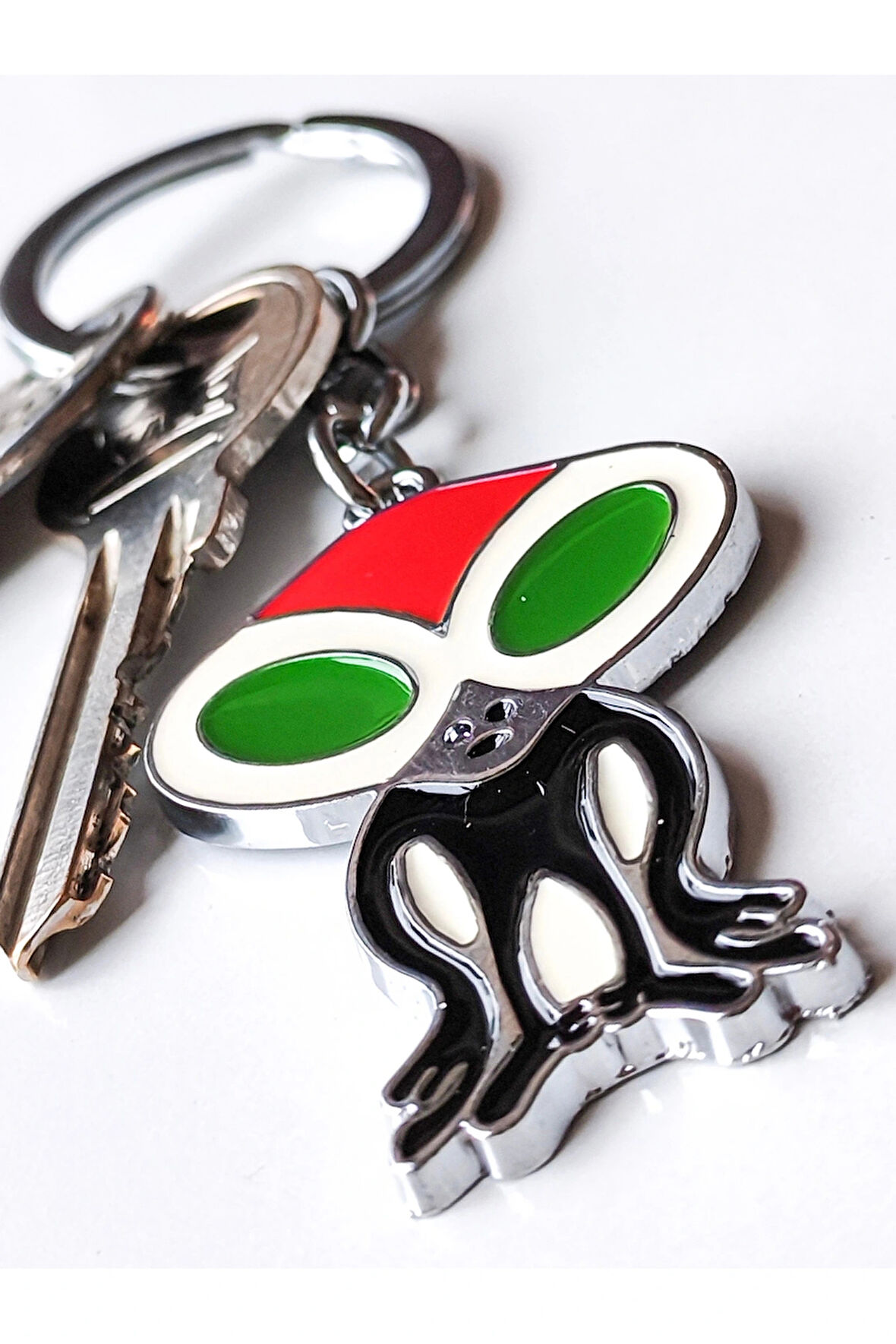 Uzaylı Figürlü Metal Anahtarlık