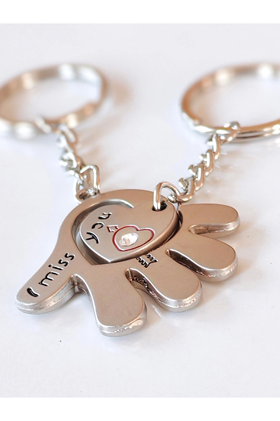 Avuç İçinde Kalp Sevgililere Özel Metal İkiz Anahtarlık