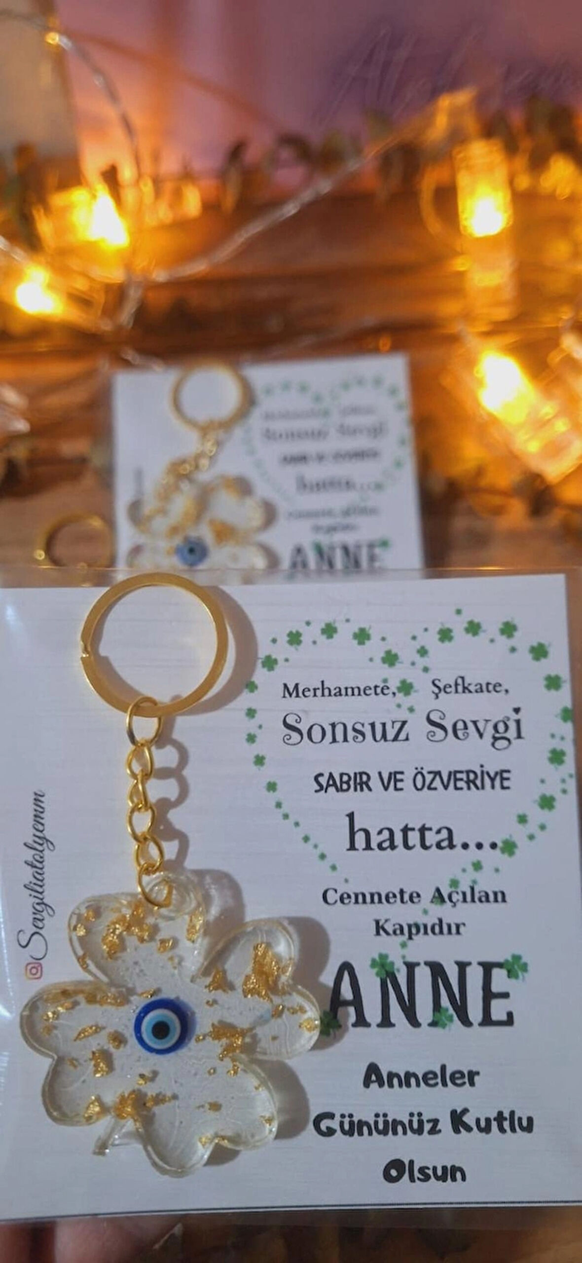 ANNELER GÜNÜ HEDİYELİK ANAHTARLIK 5 ADET (KARTLI VE JELATİN PAKETLİ)