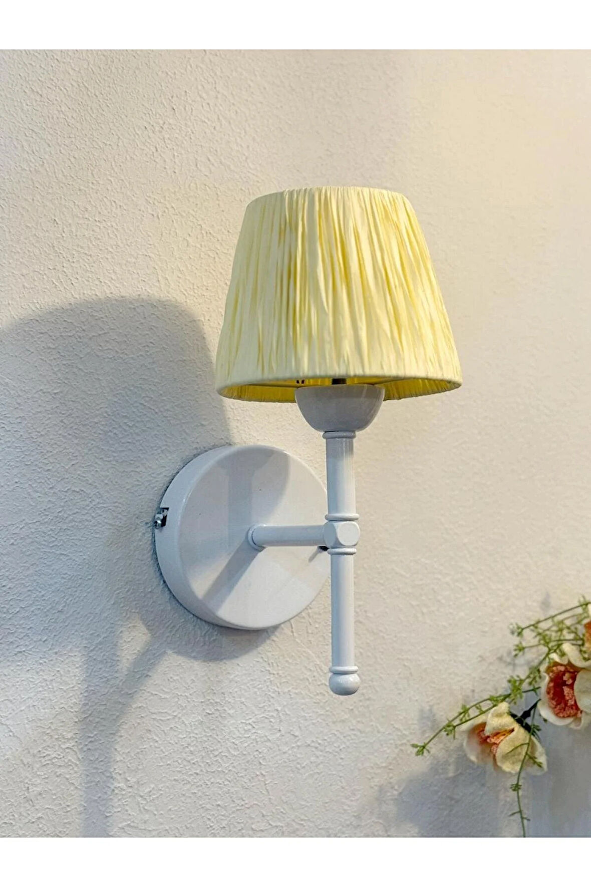 Butter Yellow -sarı Rafya & Hasır Led Kablosuz Pilli Aplik - Alt Beyaz