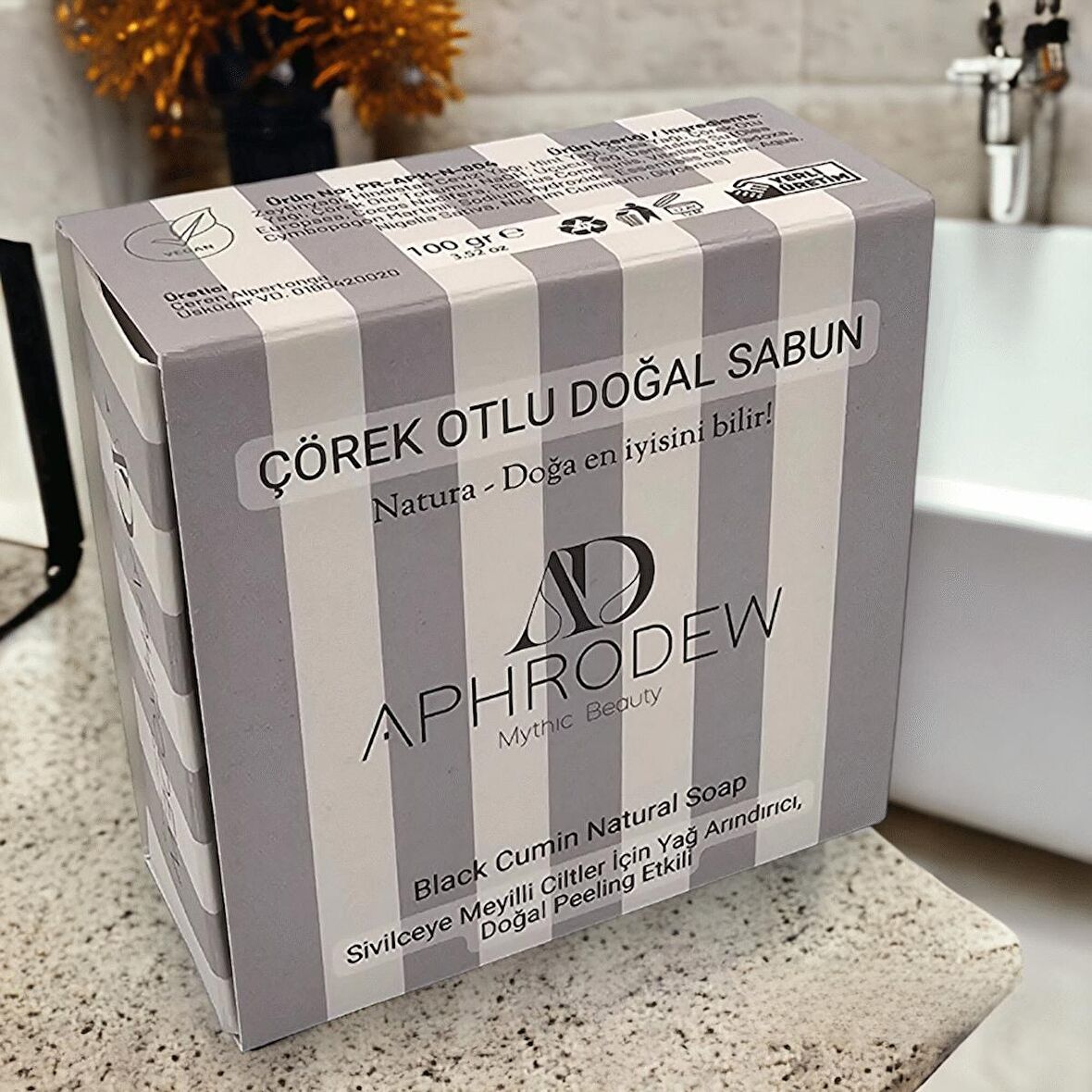 Aphrodew Çörek Otlu Vegan Doğal Sabun - Sivilceye Meyilli Ciltler İçin Yağ Arındırıcı, Doğal Peeling Etkili - 100 gr