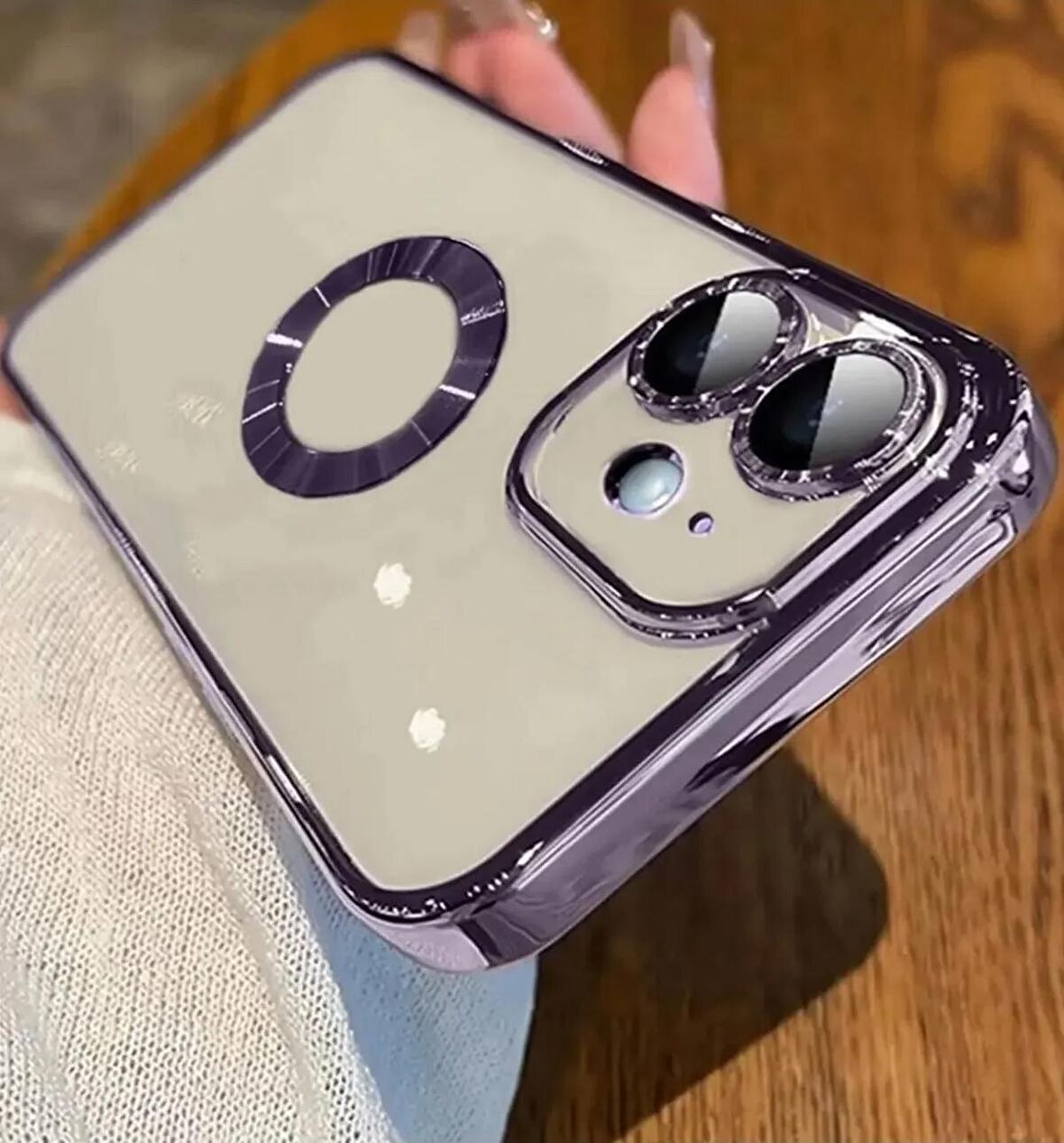 Apple iPhone 11 Modeliyle Uyumlu Renkli Çerçeveli, Kamera Korumalı Lazer Silikon Kılıf