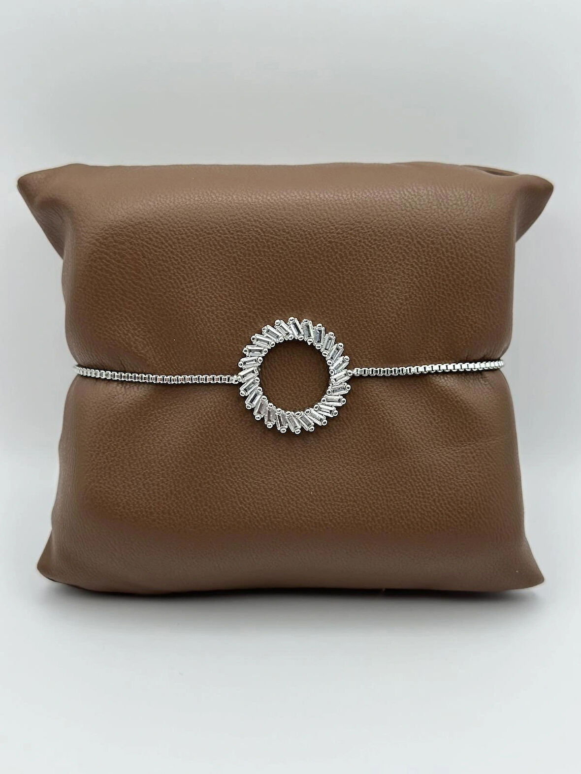 Zirkon Taşlı Asansörlü Bileklik