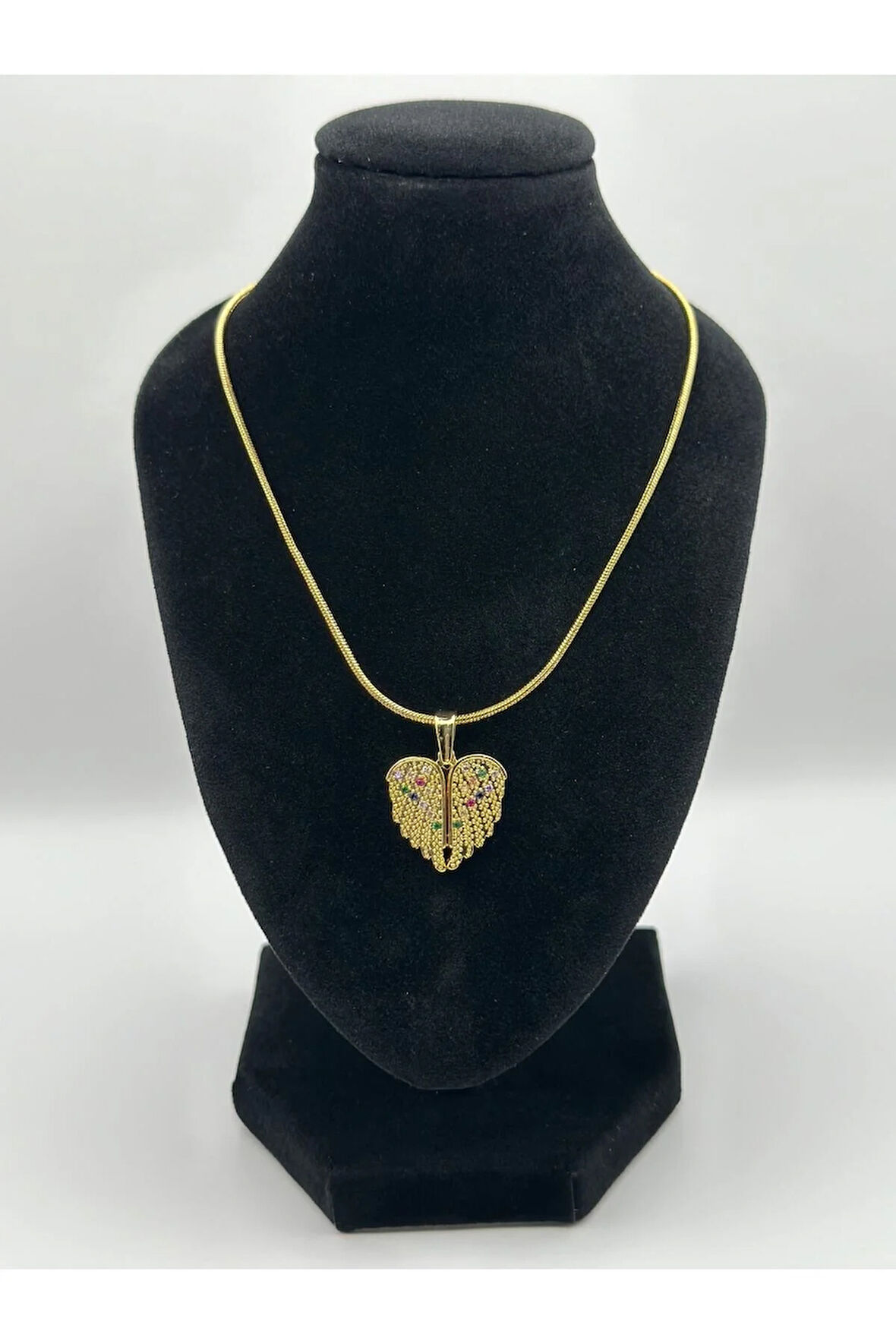 Çelik Zirkon Taşlı Melek Kanadı Kalpli Kolye