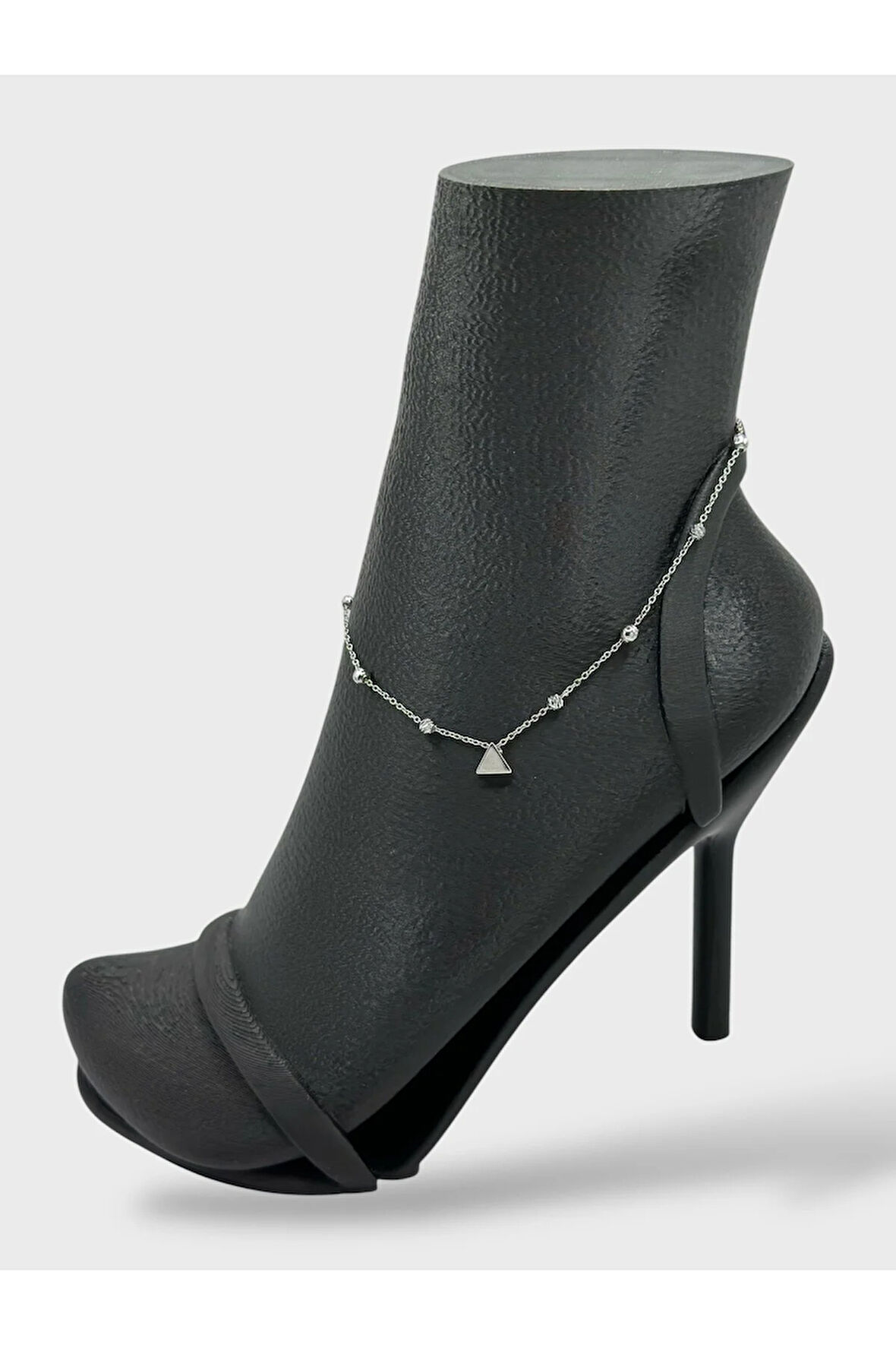 Çelik Üçgen Dorikalı Halhal