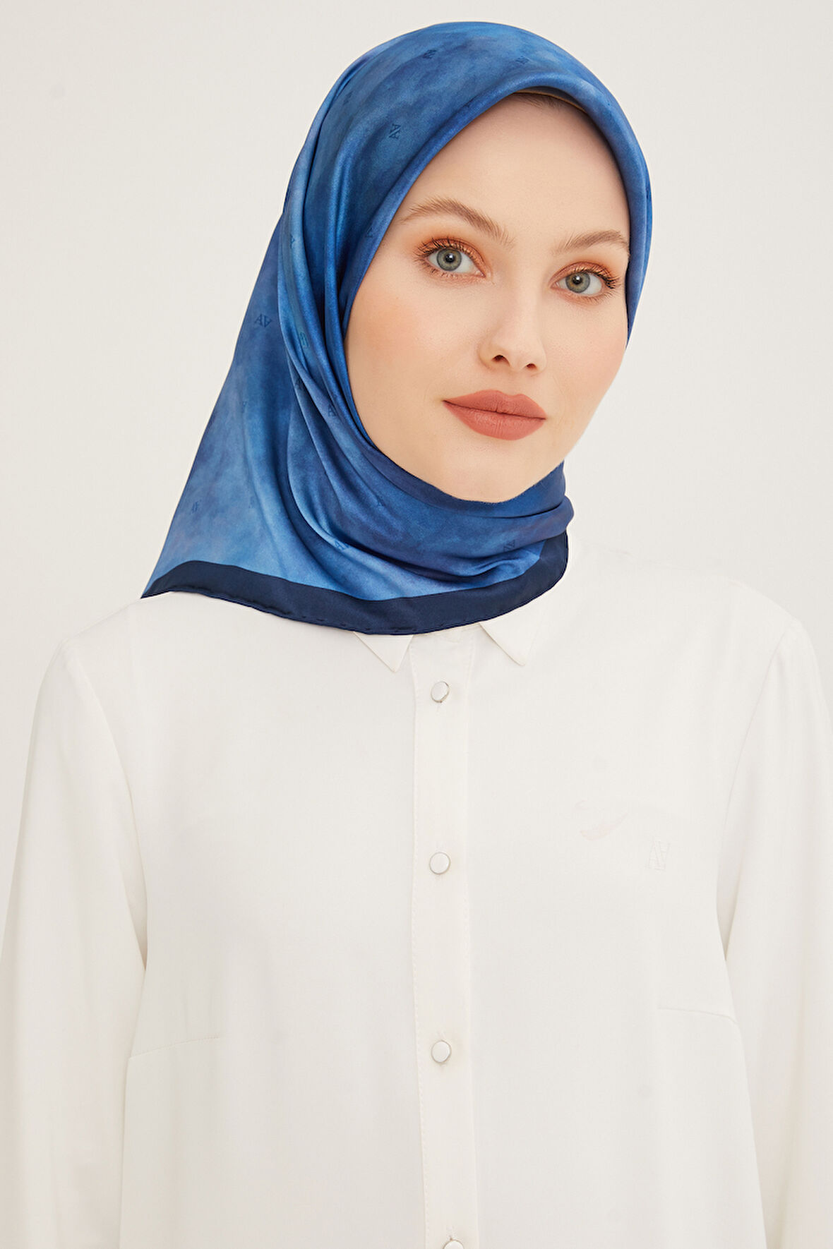 Armine Nostalji Serisi Twill İpek Eşarp 8933D-34