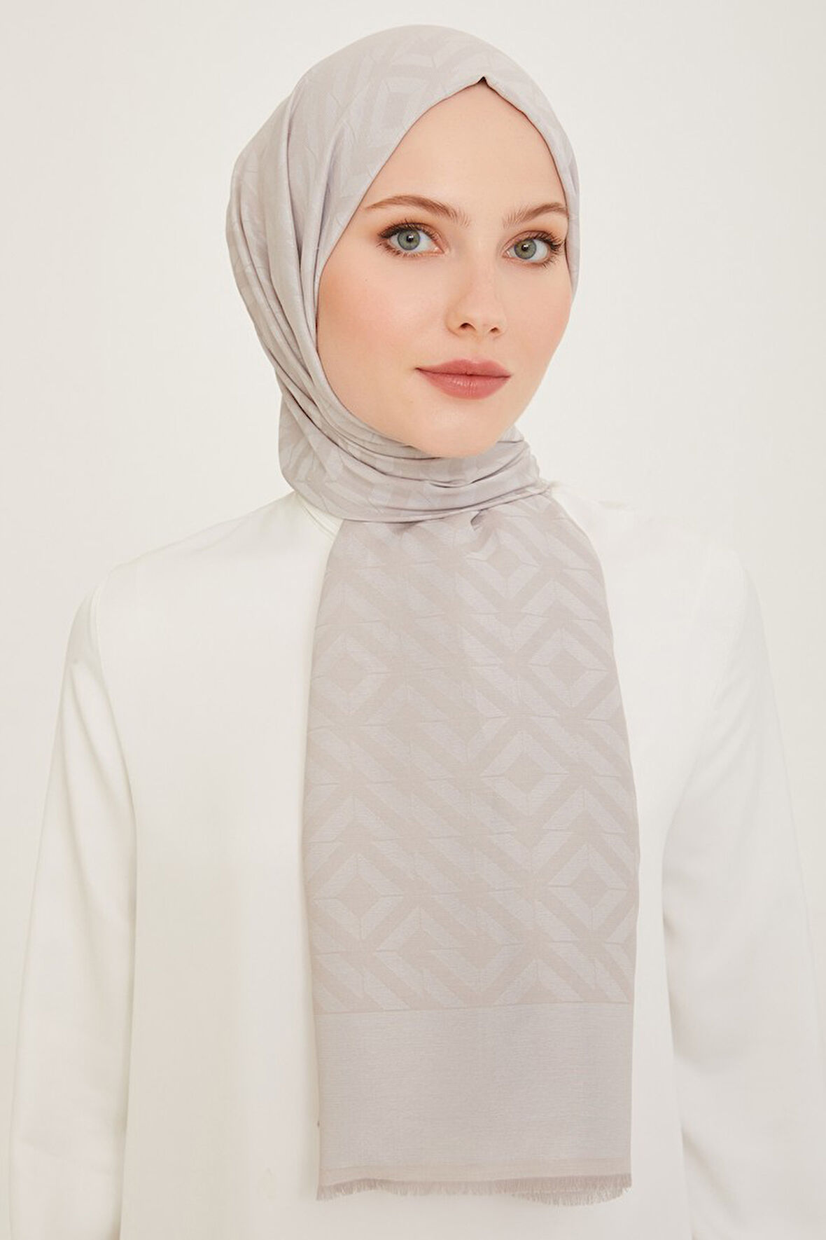 Armine Trend Pera Şal 1