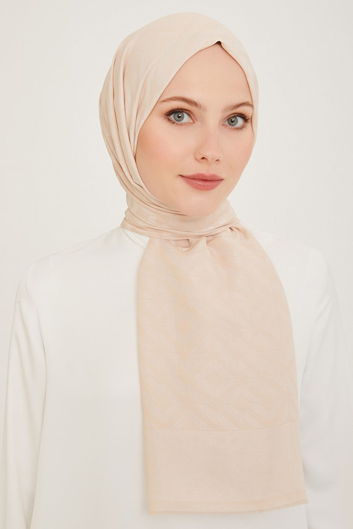 Armine Trend Pera Şal 1