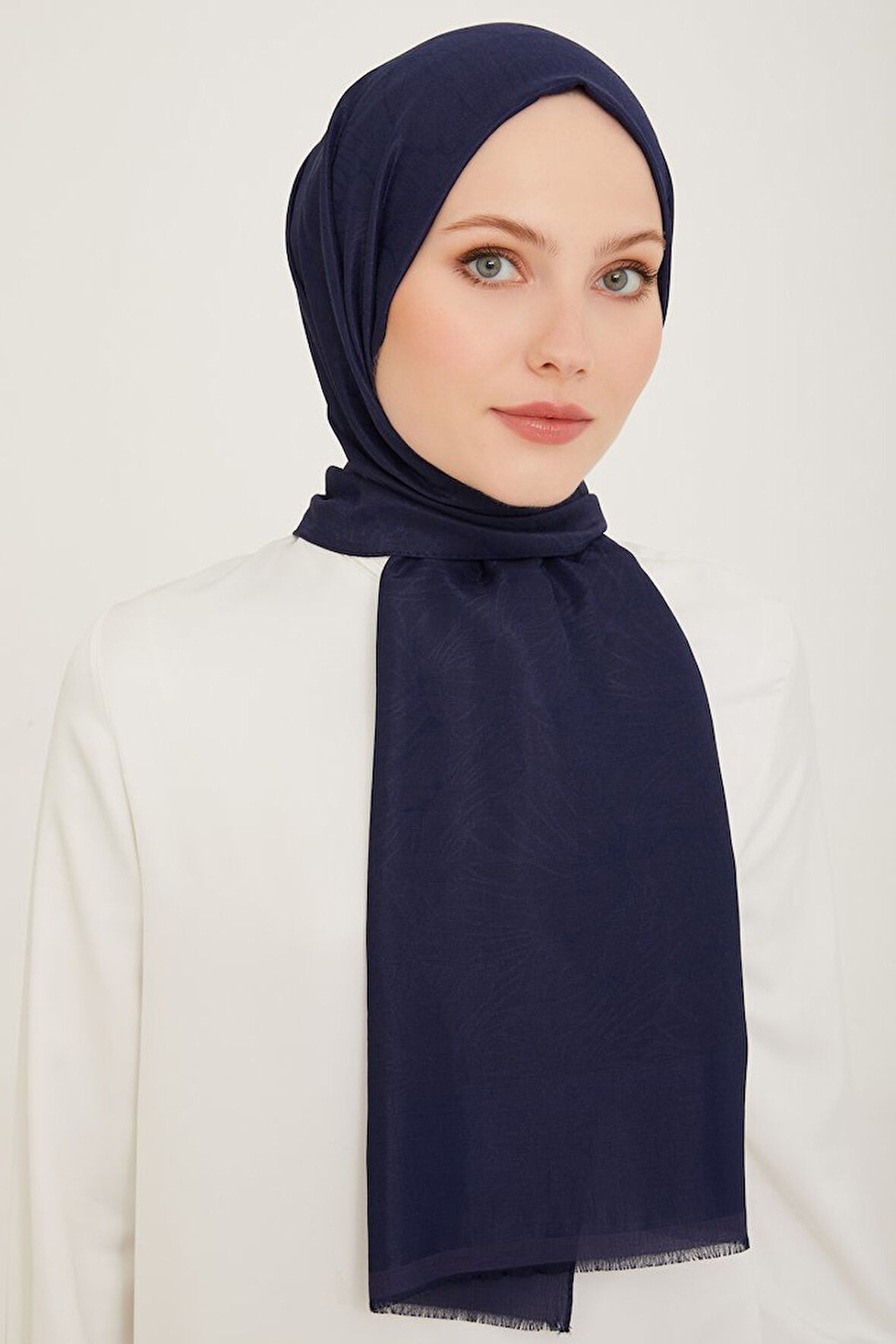 Armine Trend Pera Şal 3