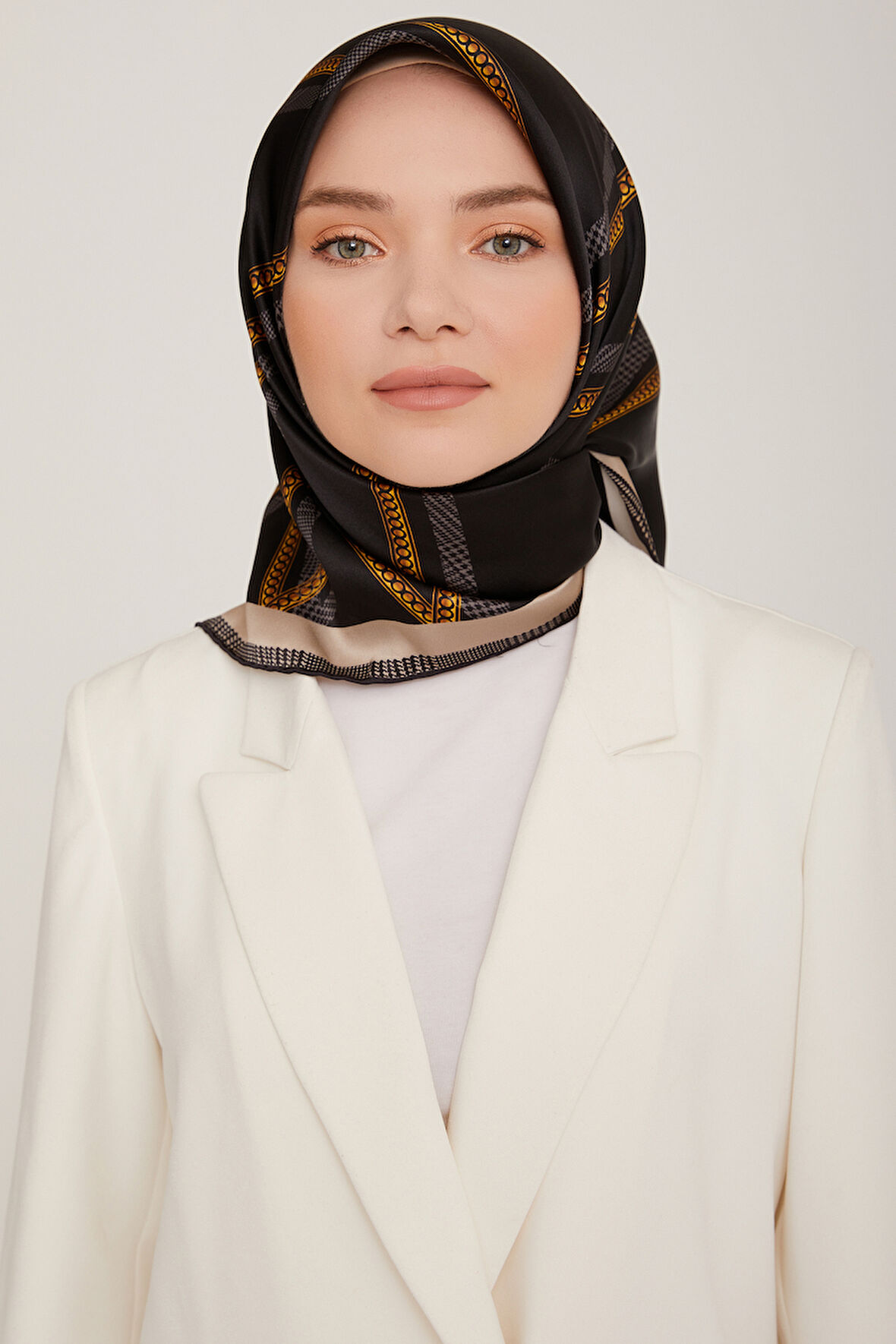 Armine Nostalji Serisi Twill İpek Eşarp 8833D-09