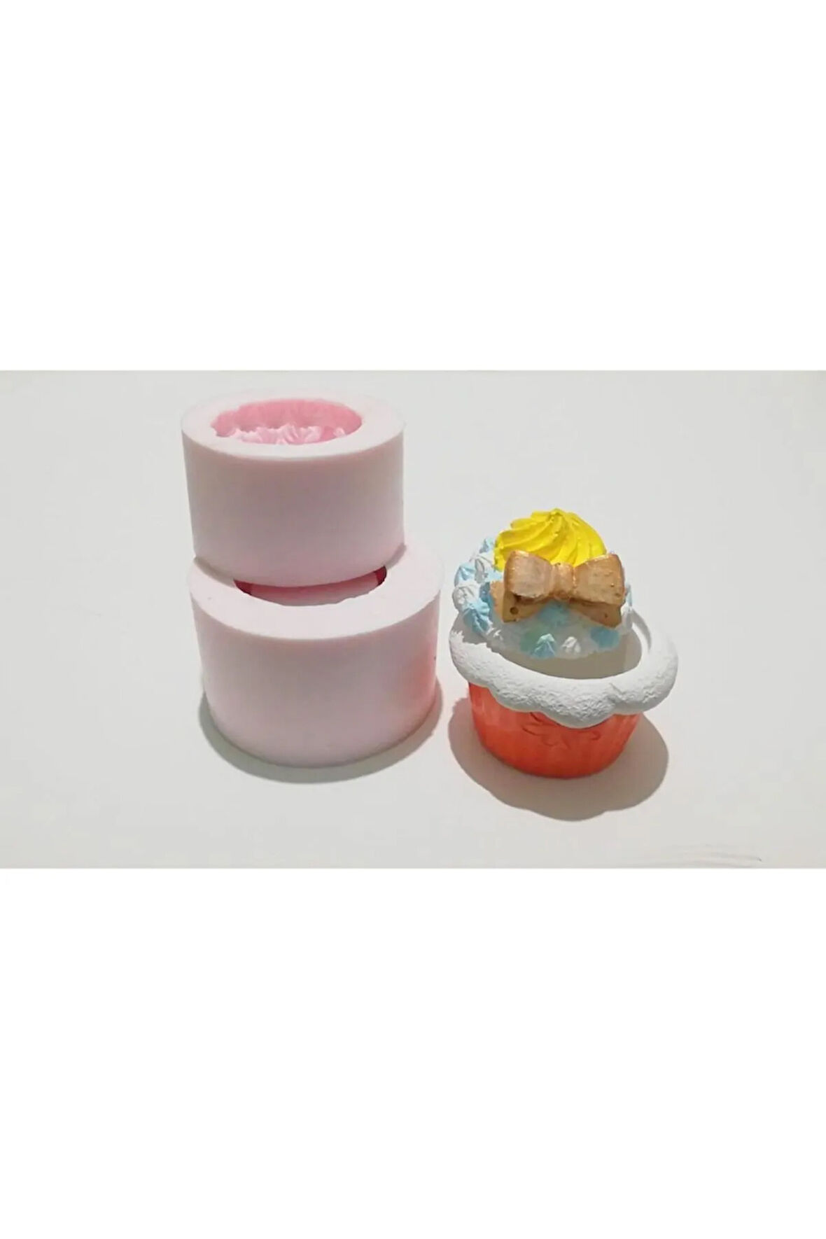 Fiyonklu Cupcake Silikon Kalıbı