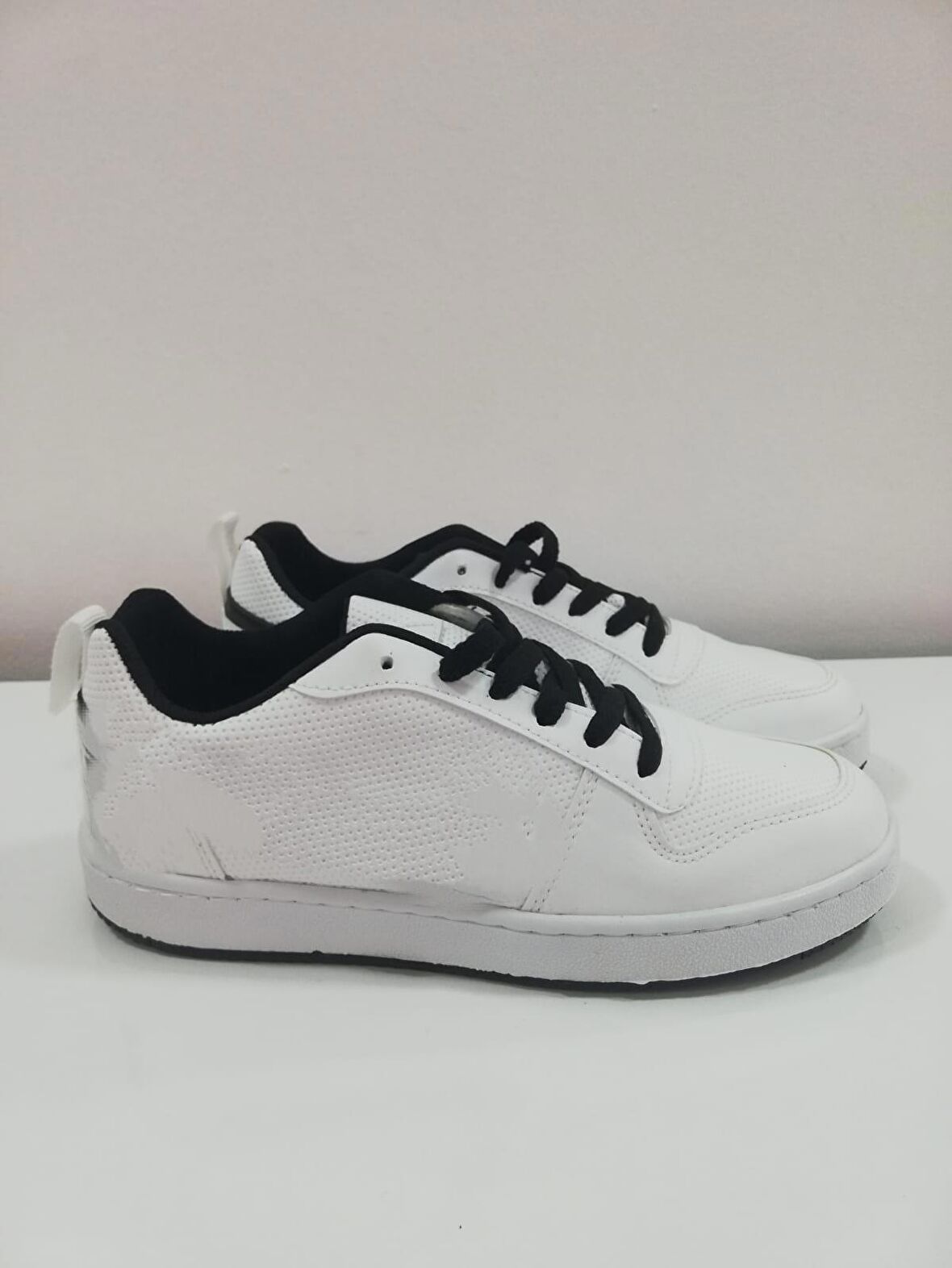 Beyaz Court Bağcıklı Kadın Sneaker Spor Ayakkabısı 