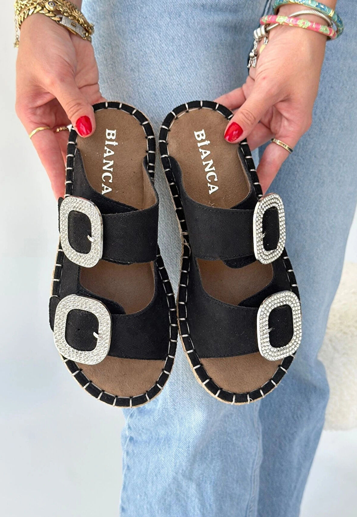 Hertas Siyah Nubuk Tokalı Terlik