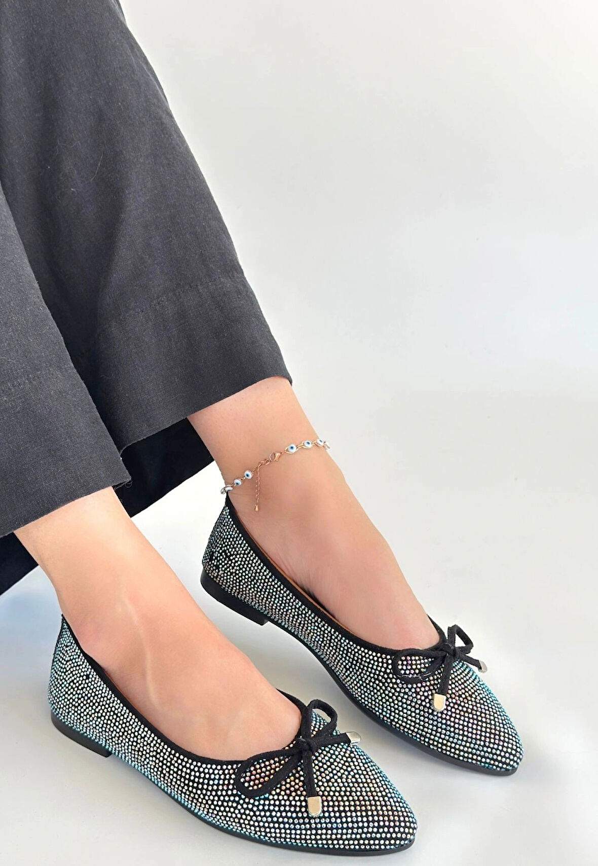 Sarra Siyah Saten İşlemeli Babet Ayakkabı