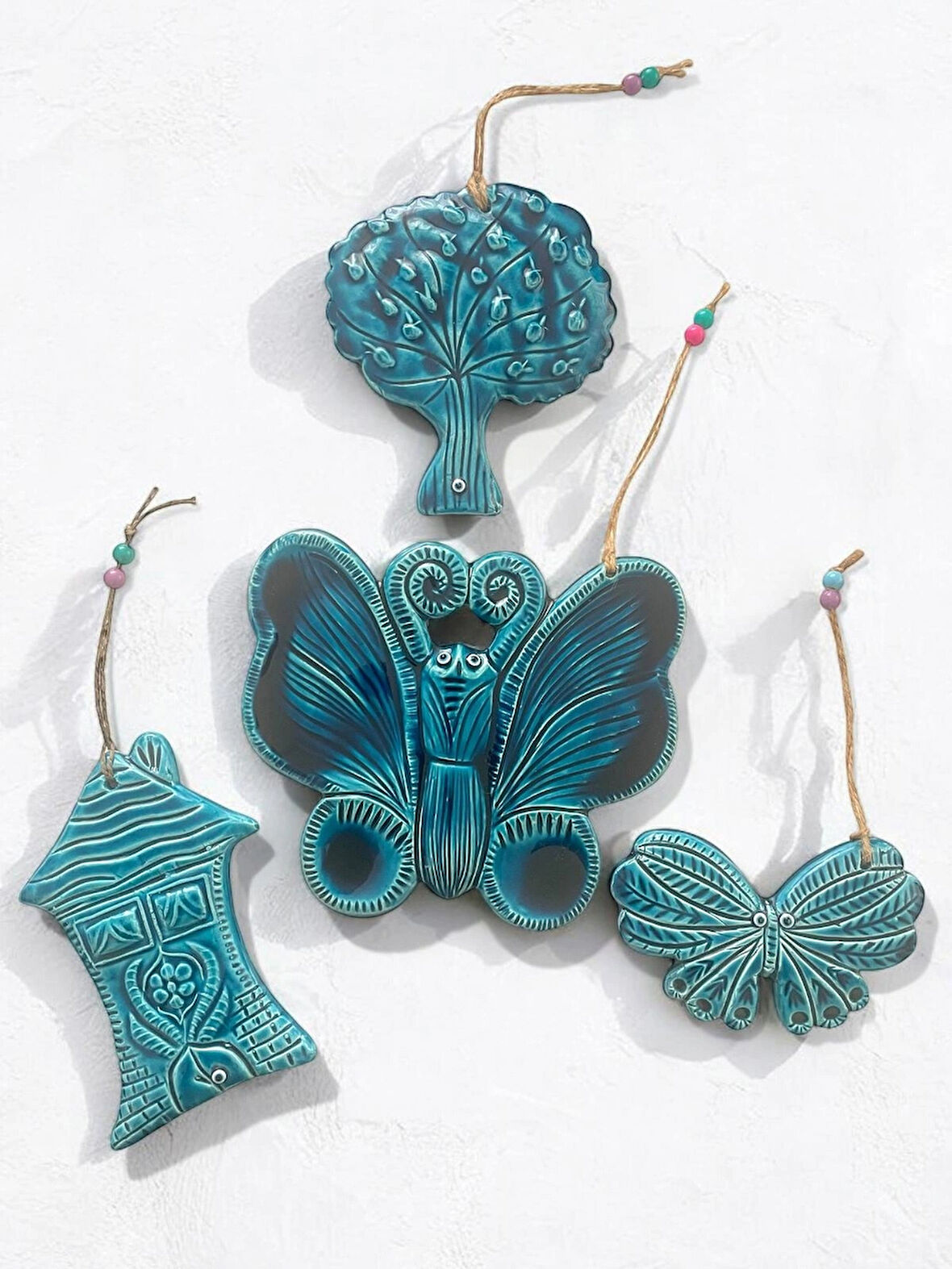 Dekoratif 4 Adet Kelebek, Ev ve Ağaç Tasarımlı Kapı - Duvar - Bahçe Süsü