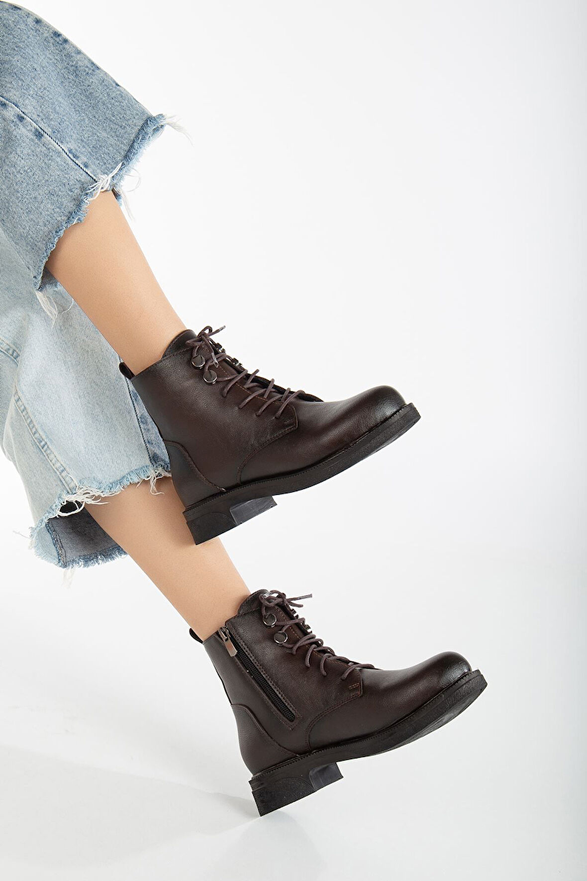 Aster Bağcıklı Cilt  Bot Ten