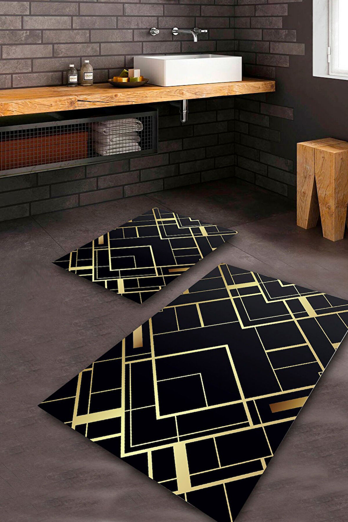 Siyah-Gold Pvc Deri Kaymaz Taban Modern Banyo Klozet Takımı Saçaksız BPS-7702