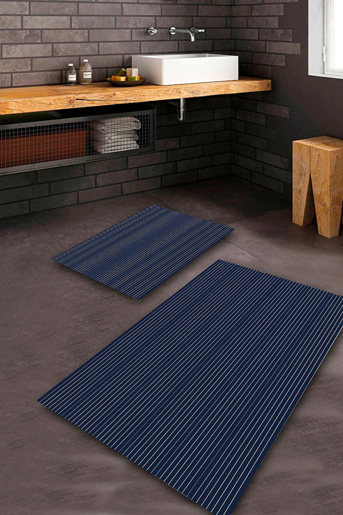 Lacivert Pvc Deri Kaymaz Taban Çizgi Banyo Klozet Takımı Saçaksız BPS-8711