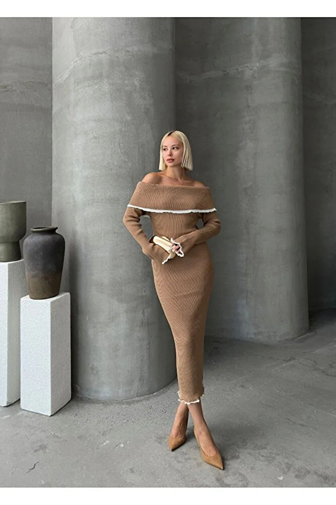 Madonna Yaka Kadın Triko Midi Elbise Ekru