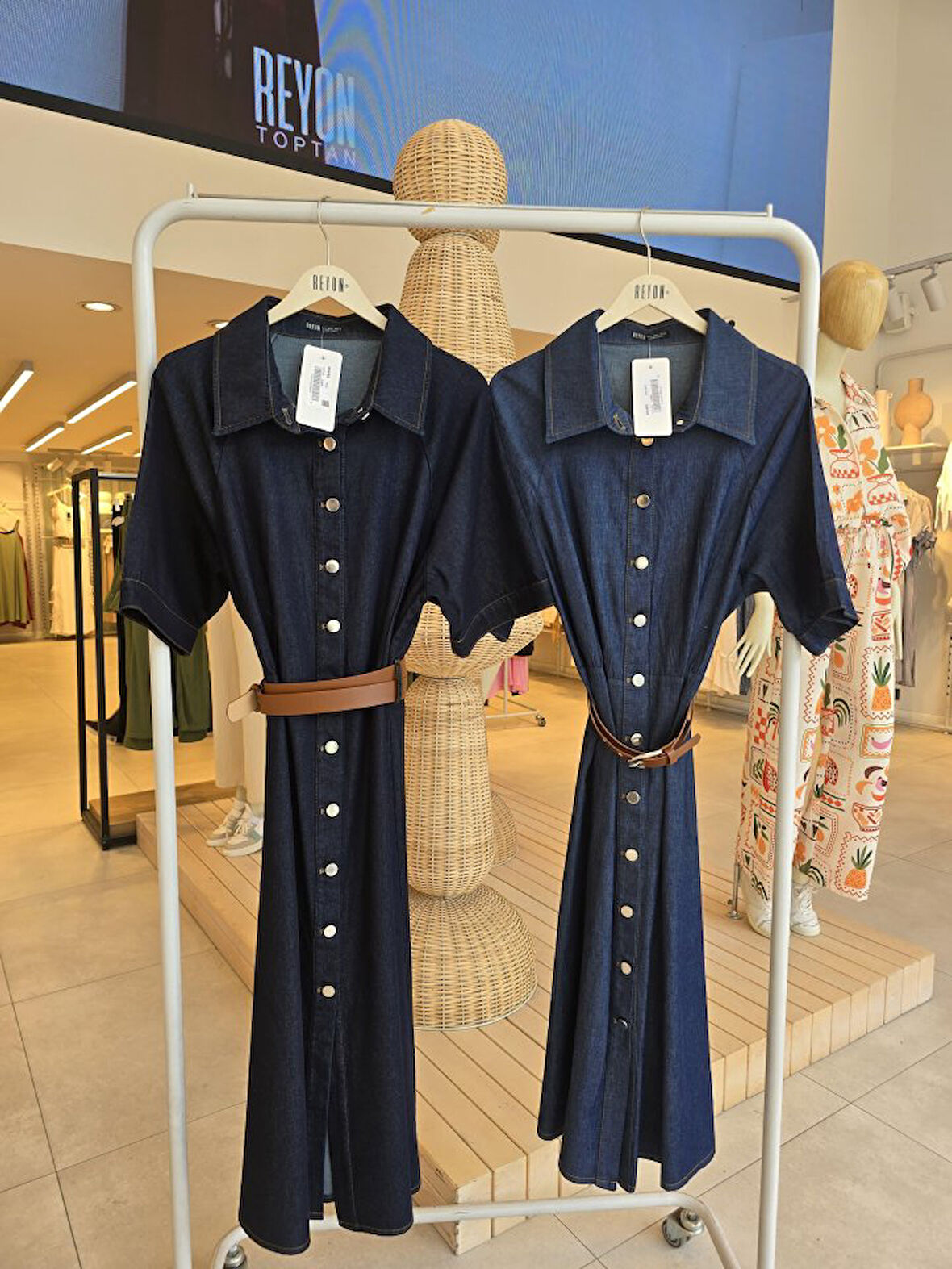 ASFSTORE Kısa Kol Düğmeli Denim Elbise - Mavi