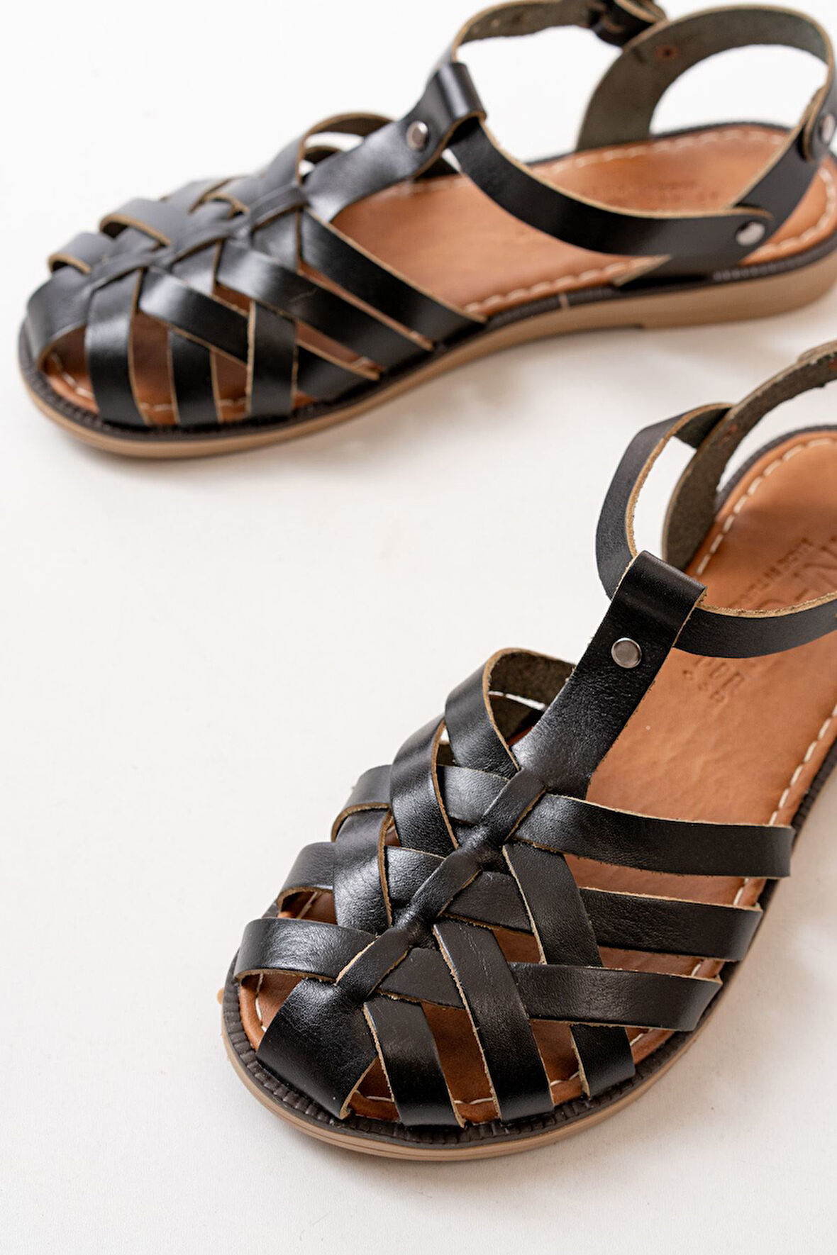 ASFSTORE 205-02 Siyah Ortopedik Hakiki Deri Kadın Sandalet
