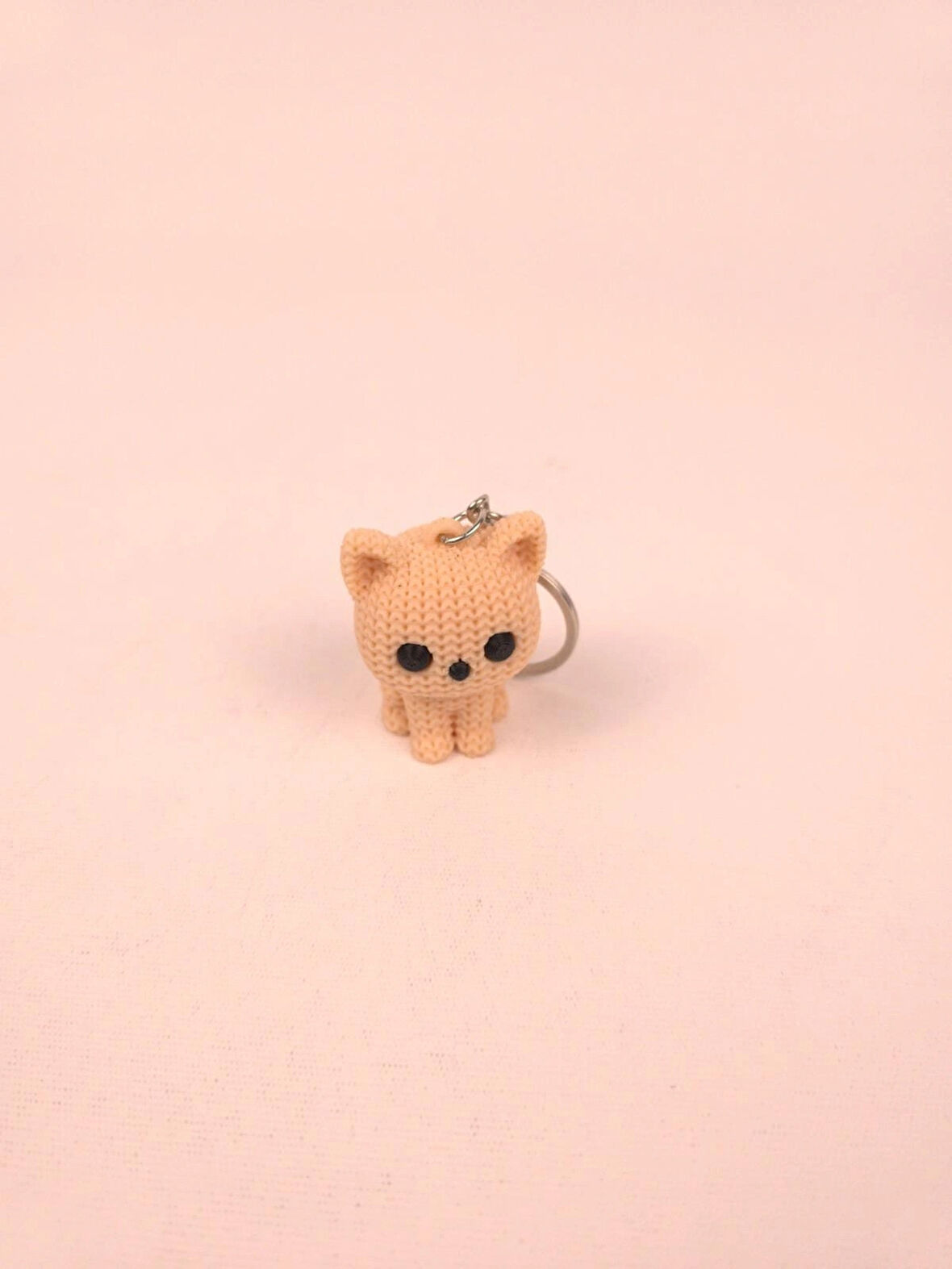 ASH MİNİKO ÖRGÜ MODEL KEDİ ANAHTARLIGI