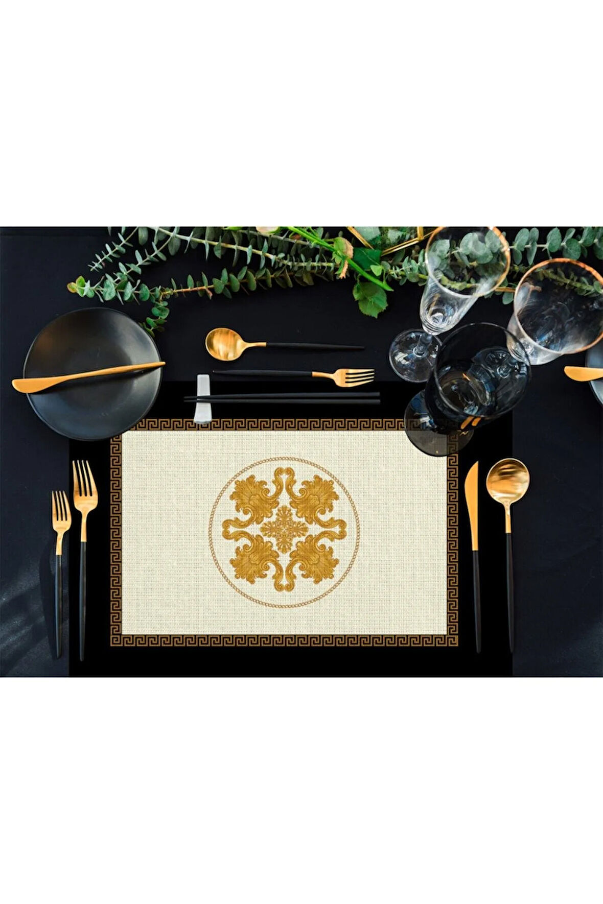 Figüratif Gold Kumaş Amerikan Servis 4'lü Set 35x50cm (Keten, Ulusl. Yıkama Ve Solmama Sertifikası)