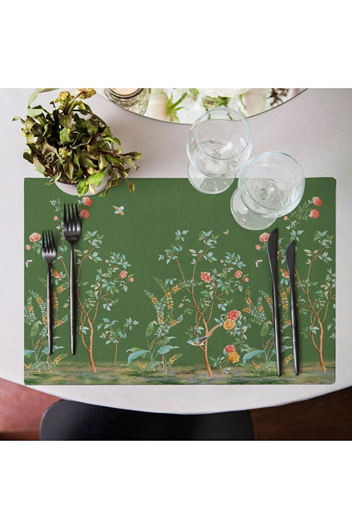 Çiçek Tasarımlı Kumaş Amerikan Servis 4'lü Set 35x50cm (keteni Ulusl. Yıkama Ve Solmama Sertifikası)