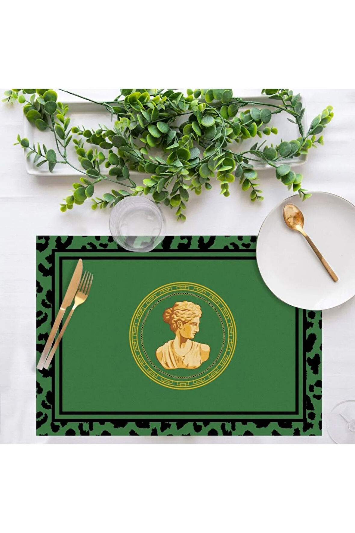 Yeşil Büst Detaylı Amerikan Servis 4'lü Set 35x50cm (Keten, Ulusl. Yıkama Ve Solmama Sertifikası)