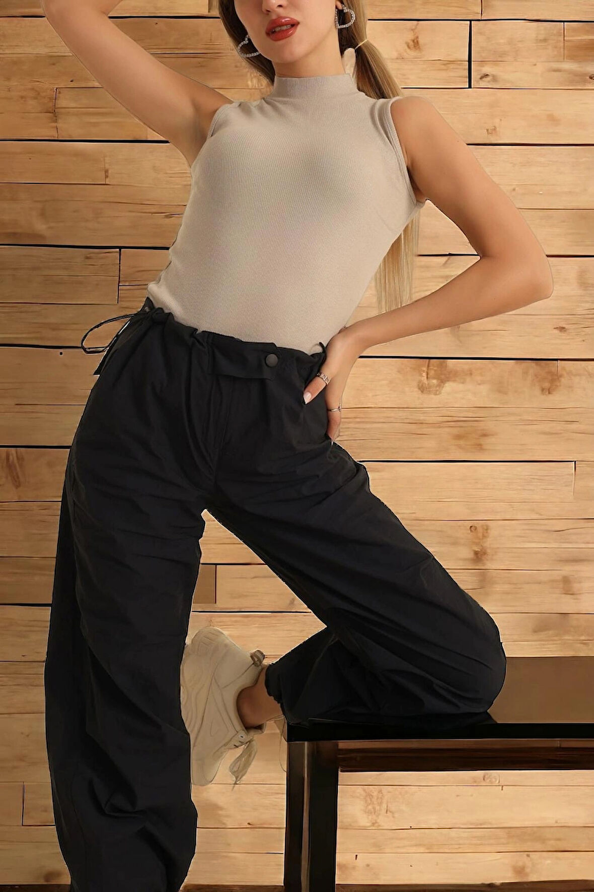 Fitilli Kolsuz Likralı Rahat Kalıp Bady Bluz Ürün Uzunluğu 48 cm.