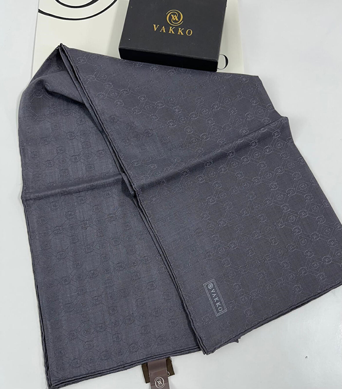 Vakko 90x90 Pamuk Jakarlı Eşarp - 05469