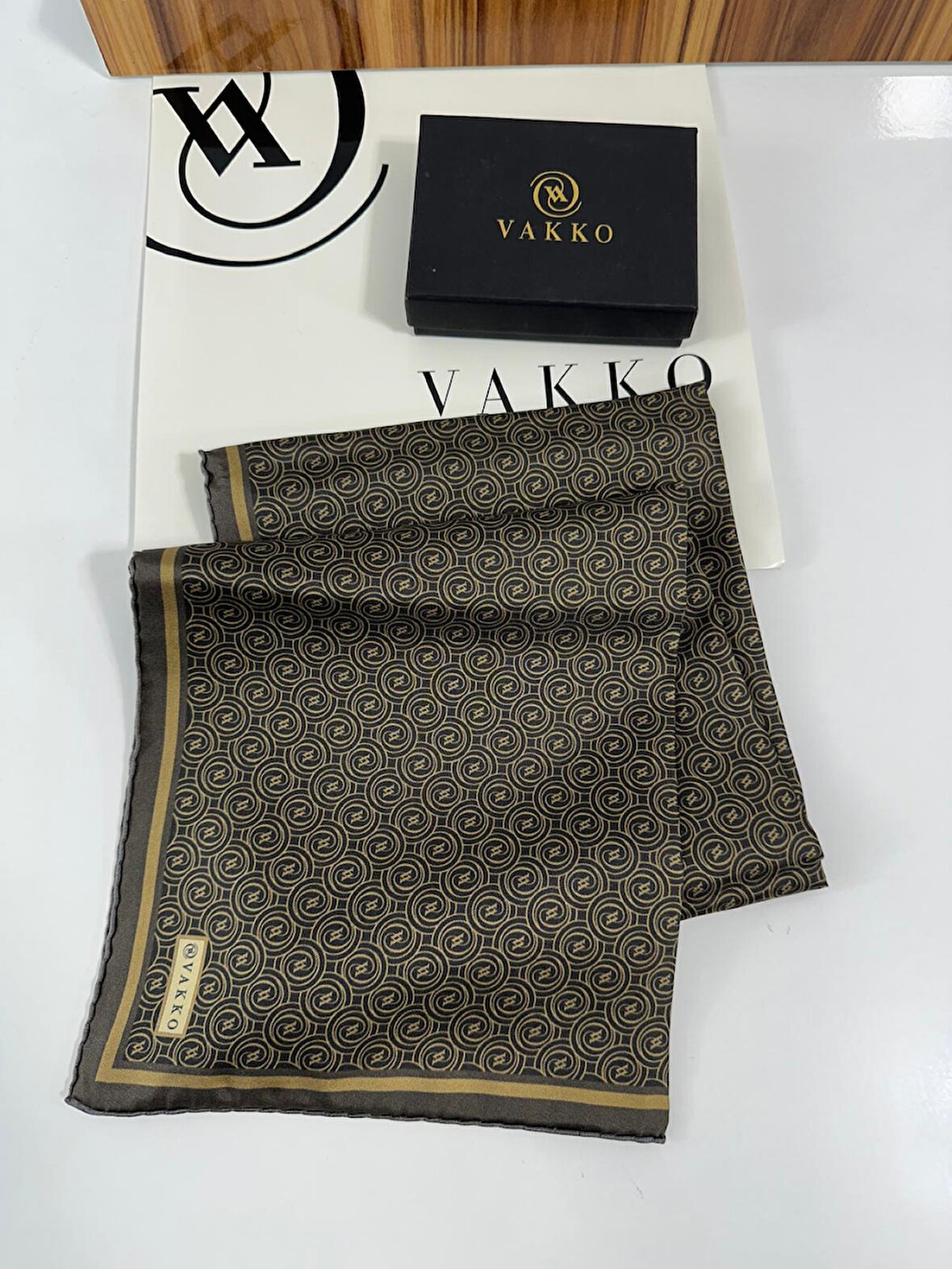 Vakko 90x90 Twill İpek Eşarp - 05470