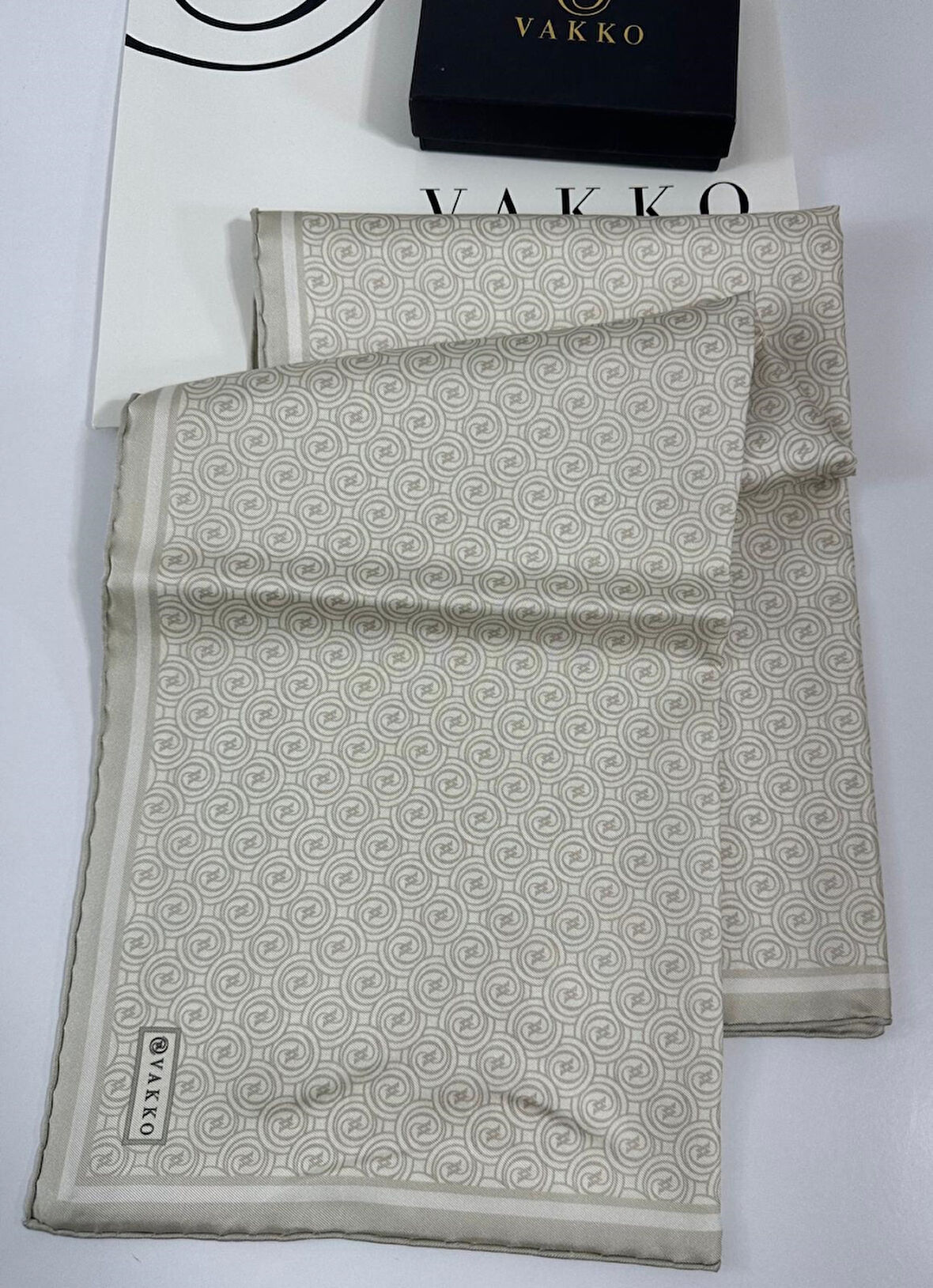 Vakko 90x90 Twill İpek Eşarp - 05470