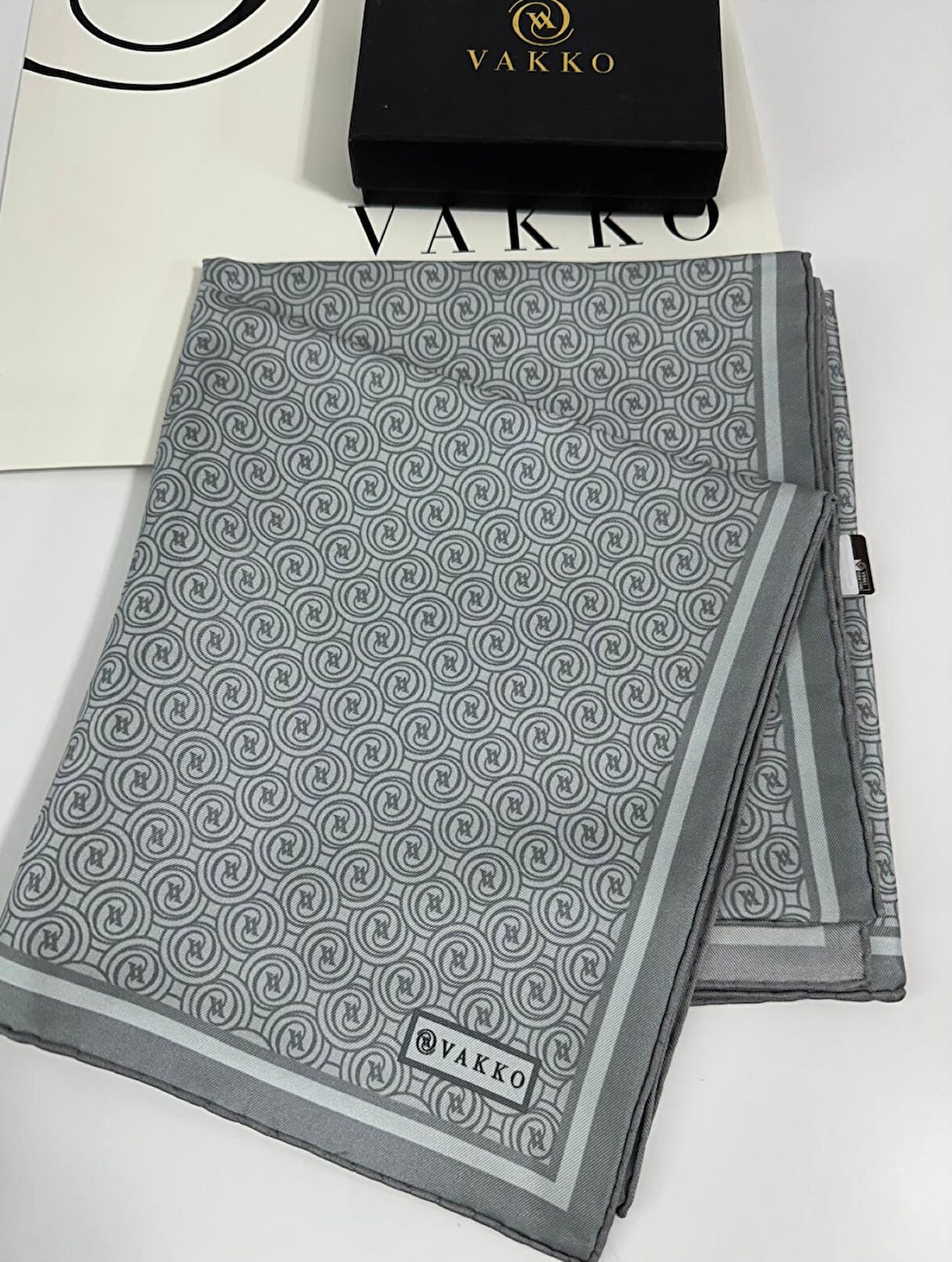 Vakko 90x90 Twill İpek Eşarp - 05470