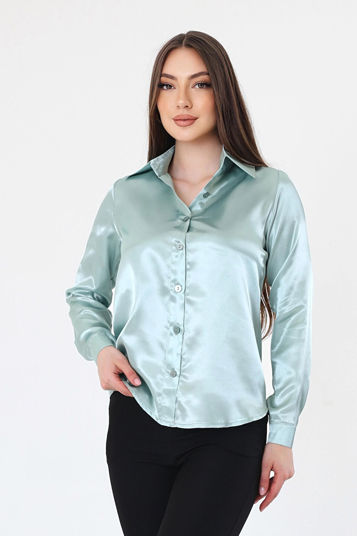Kadın Hafif Dökümlü Mint Yeşil Saten Gömlek