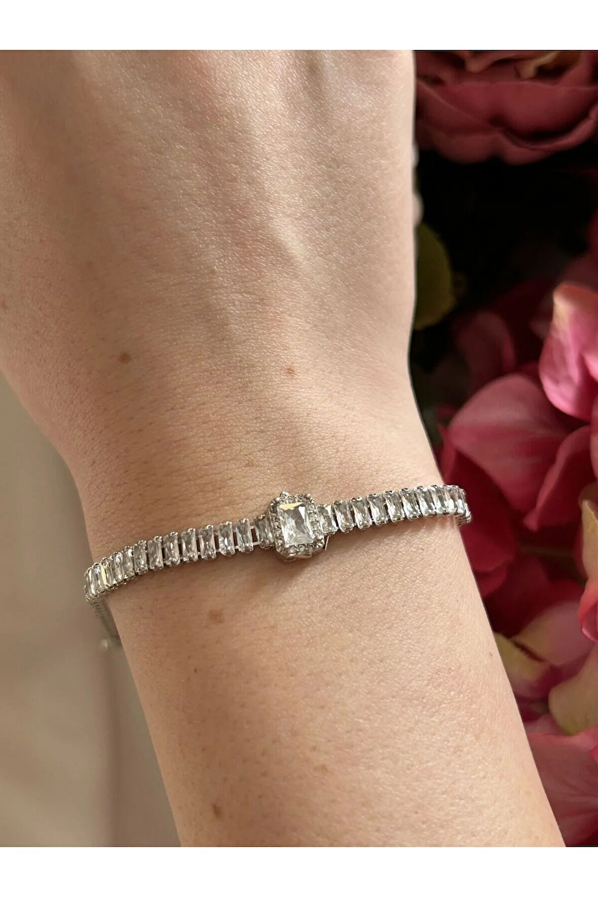 Zirkon Detaylı Kalp Bileklik