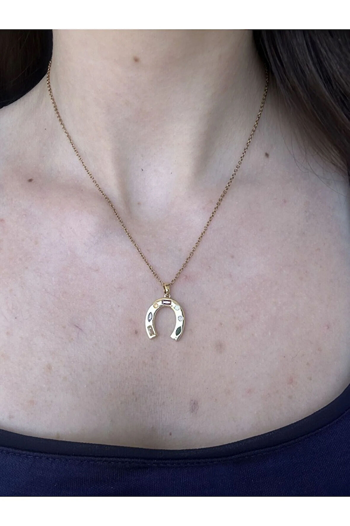 Gold Taşlı Nal Kolye