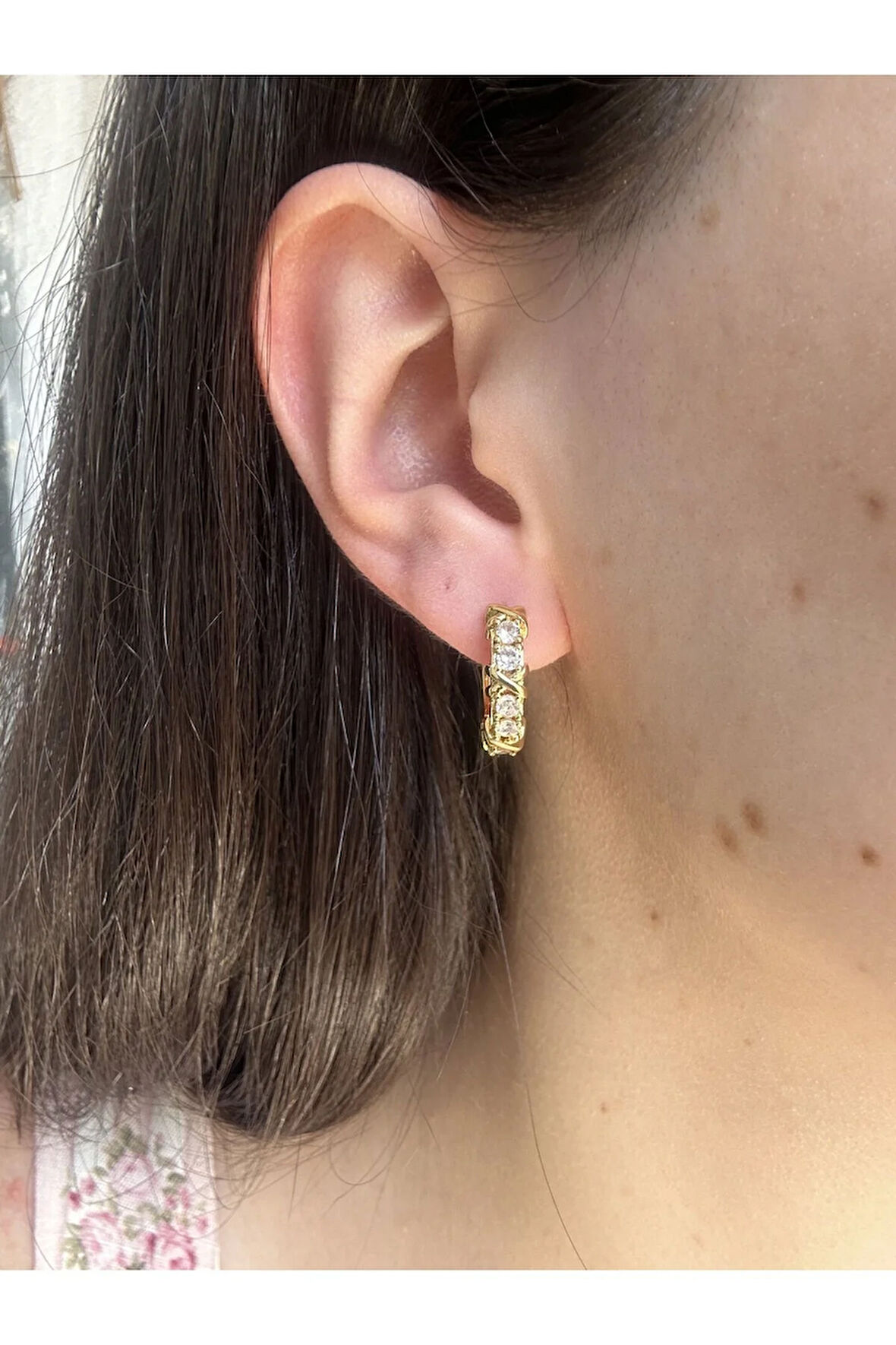 Zirkon Taş Detaylı Halka Küpe