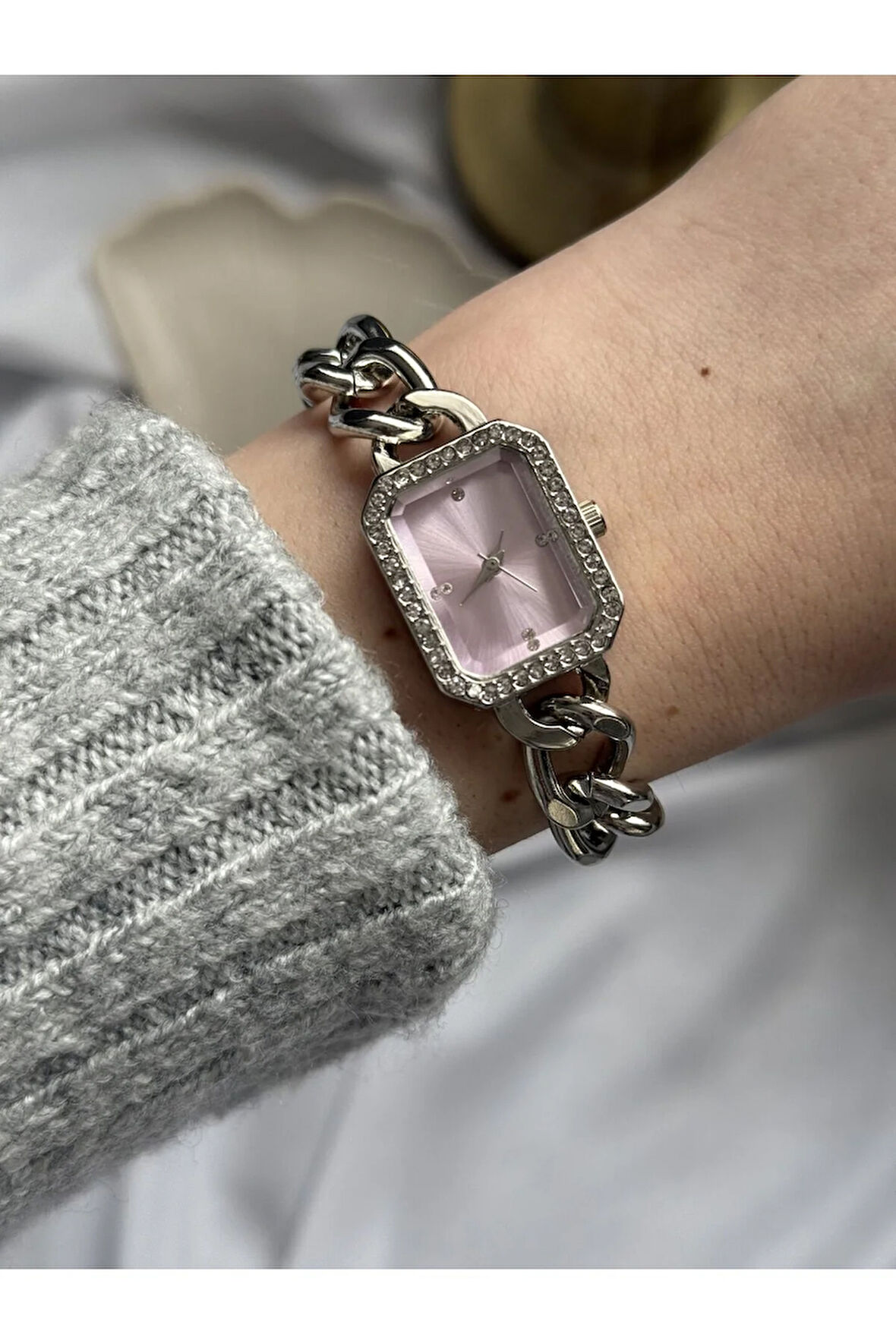 Pembe Cam Örgü Saat