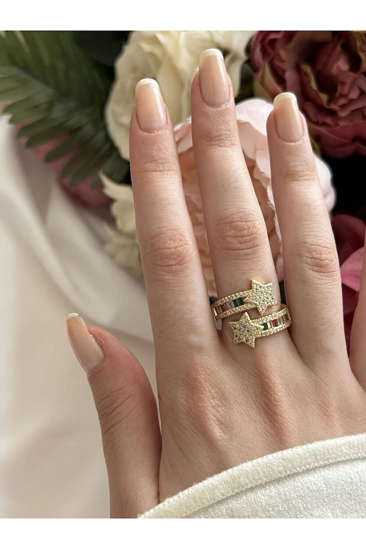 Yıldız Detay Gökkuşağı Yüzük