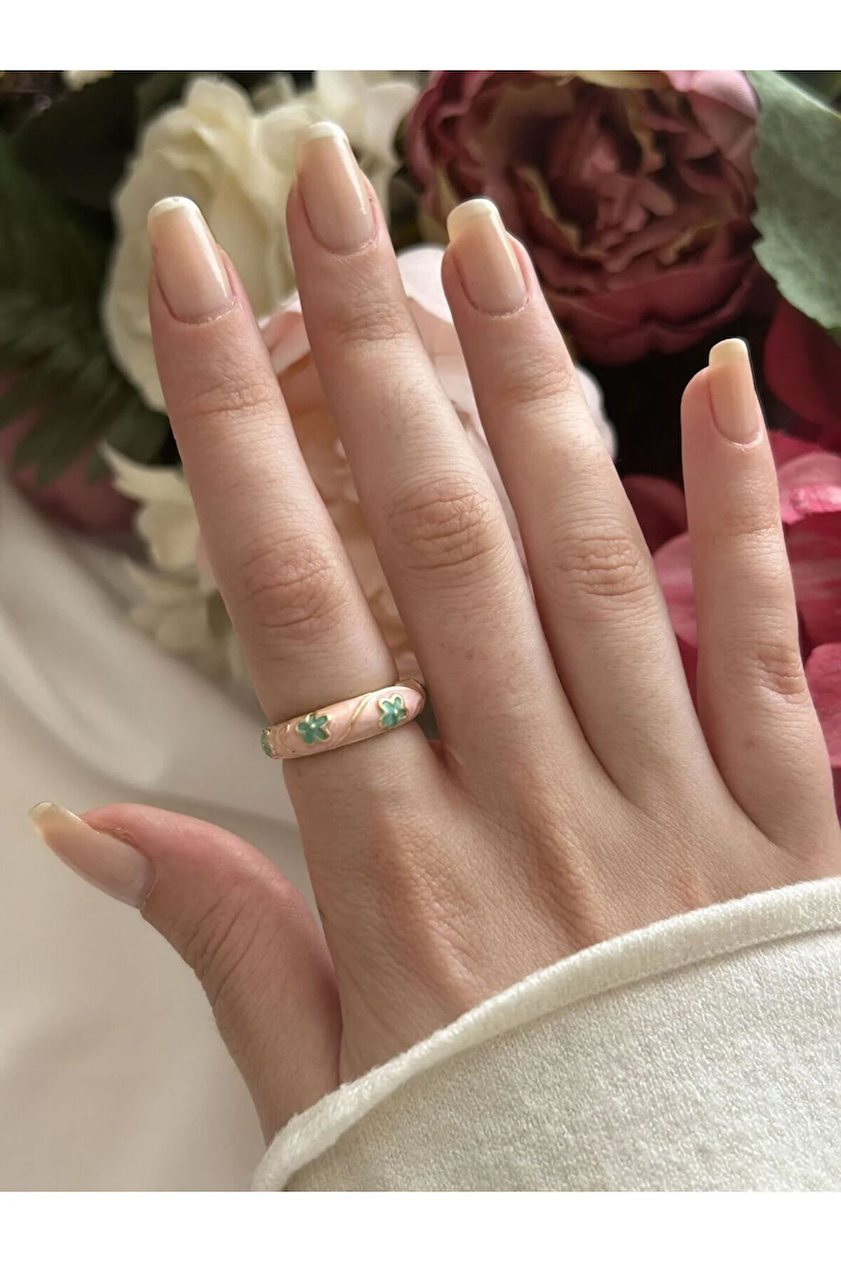 Mineli Pembe Yüzük