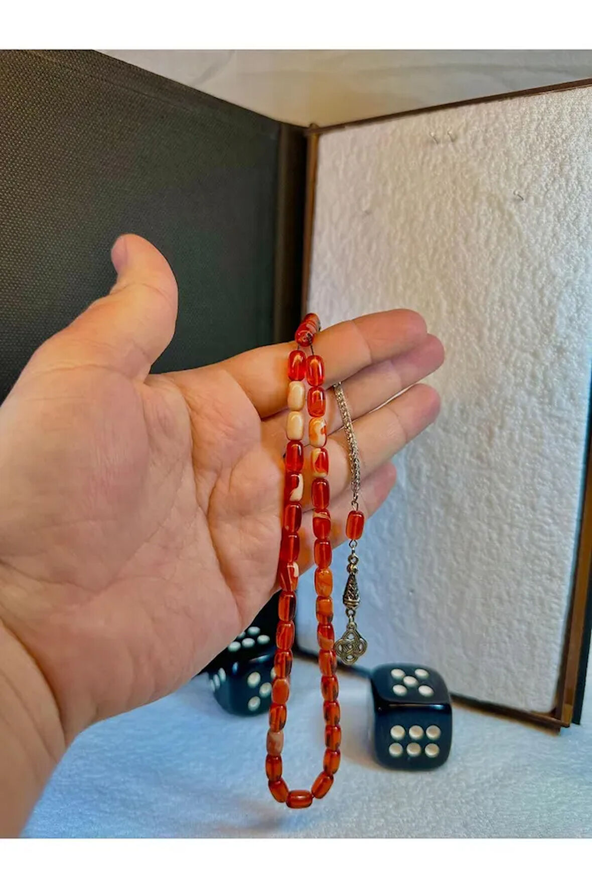 Ateş Kehribar Tesbih Kırmızı-beyaz Renkli Kapsül Kesim T-85