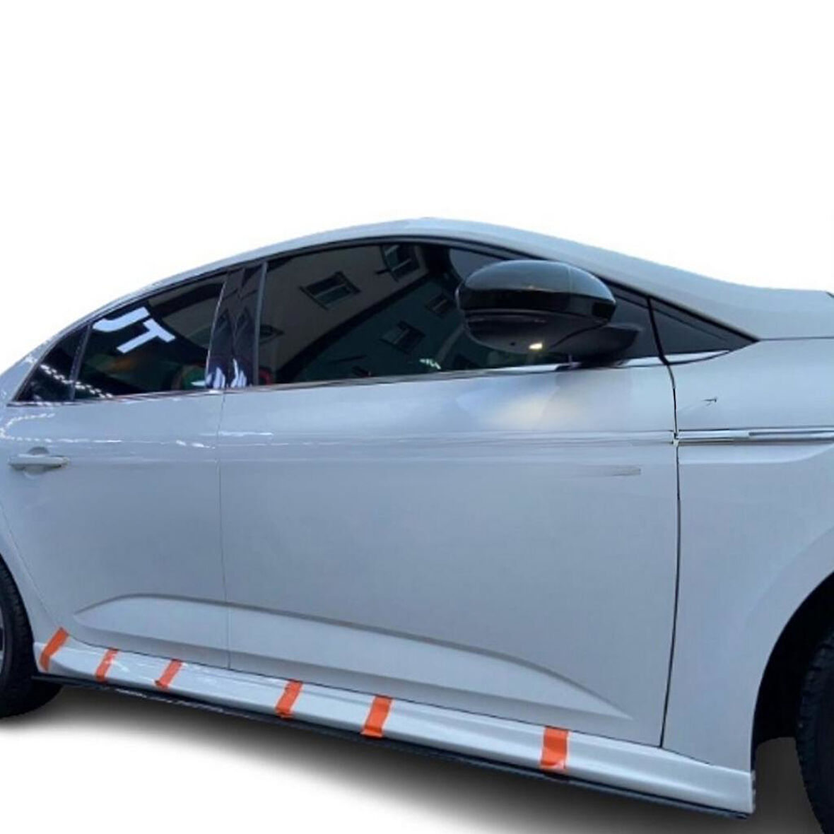 Renault Megane 4 Sedan Yan Marşpiyel (Plastik)(Boyasız)