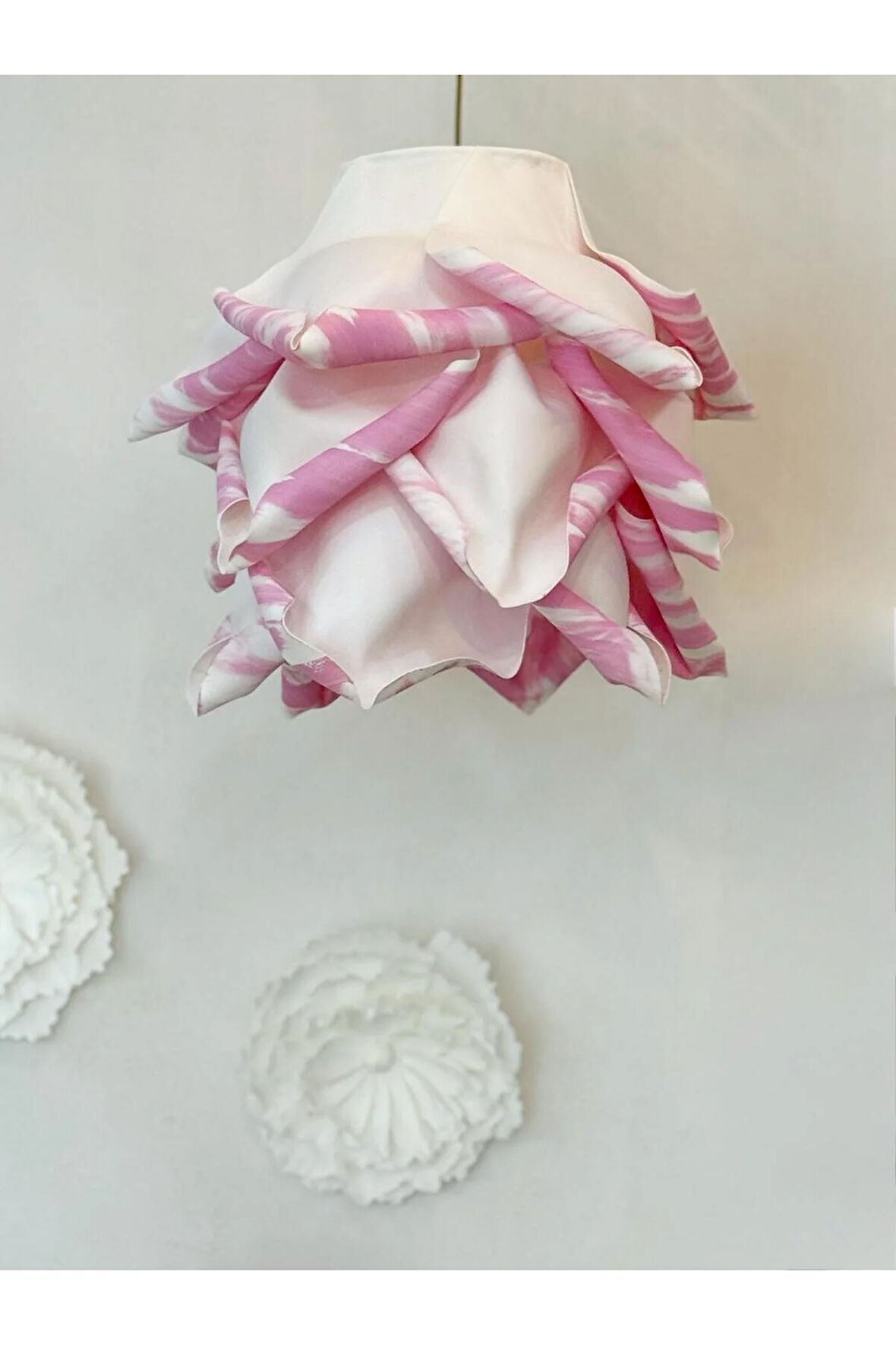 Pembe Detay Eva Avize Sarkıt