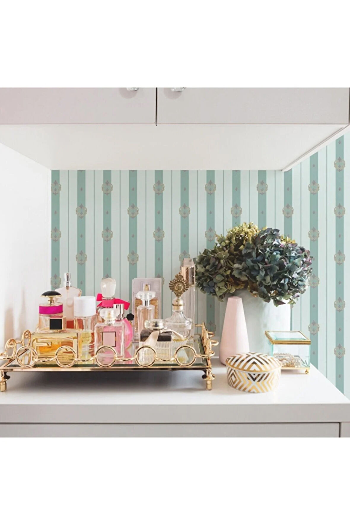 Seven 7804-2 Neoklasik Süslemeli Çizgili Mavi Duvar Kağıdı 16,50 M²