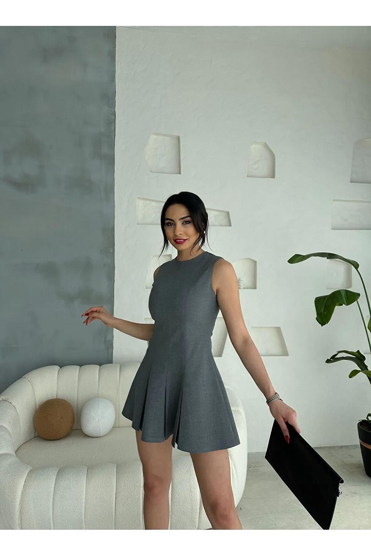 Kadın A Kesim Bisiklet Yaka Slim Dar Kalıp Eteği Volanlı Oturan Kalıp Elbise